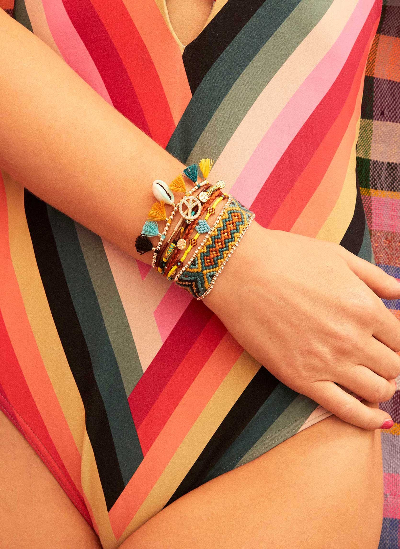 Multistrand bracelet with magnetic clasp and beads HIPANEMA Brown