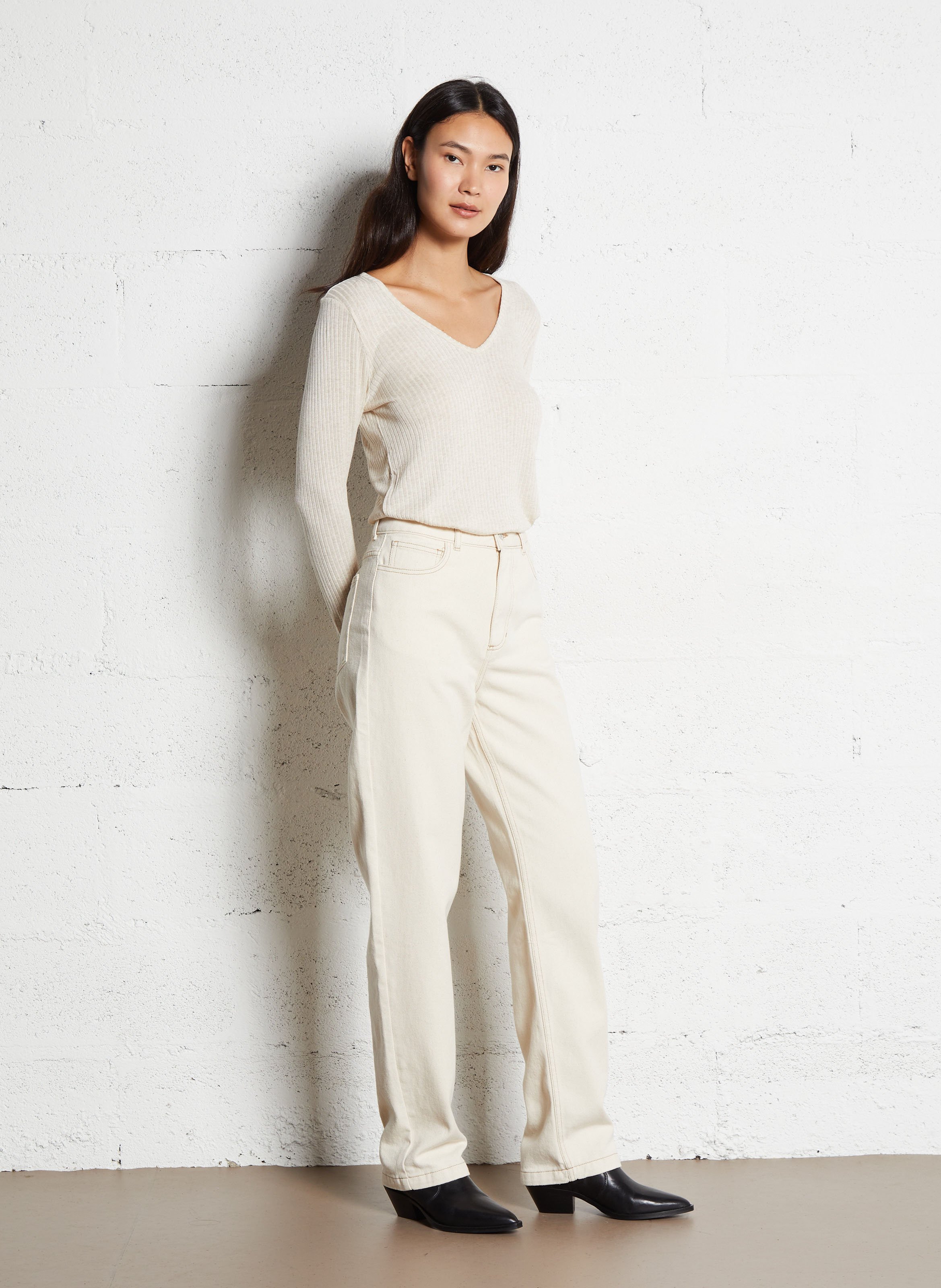 Soft long-sleeve V-neck t-shirt SUD EXPRESS White