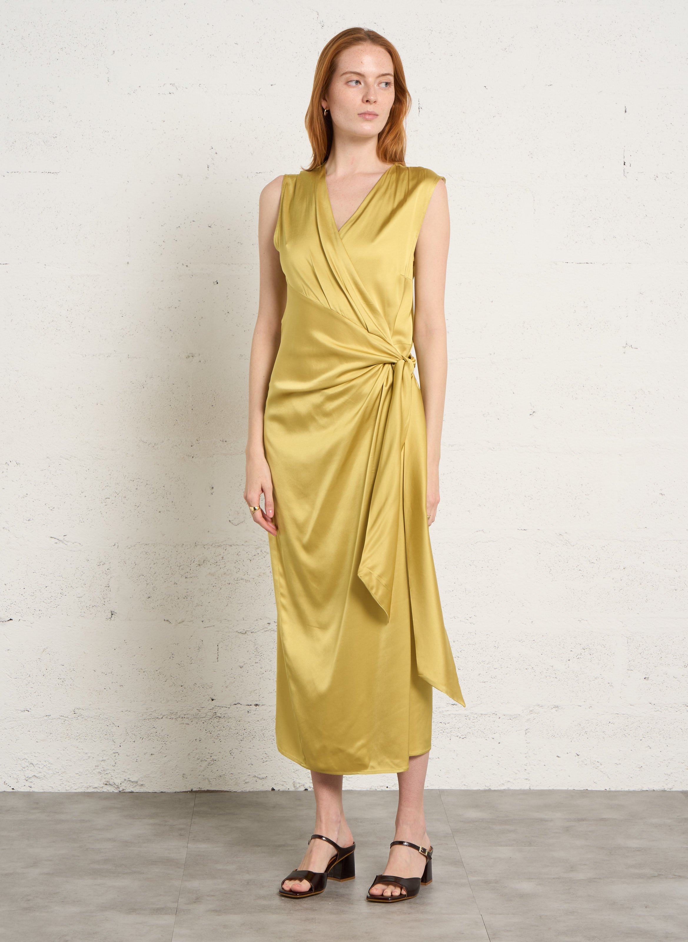 Long v-neck satin dress MOMONI Yellow