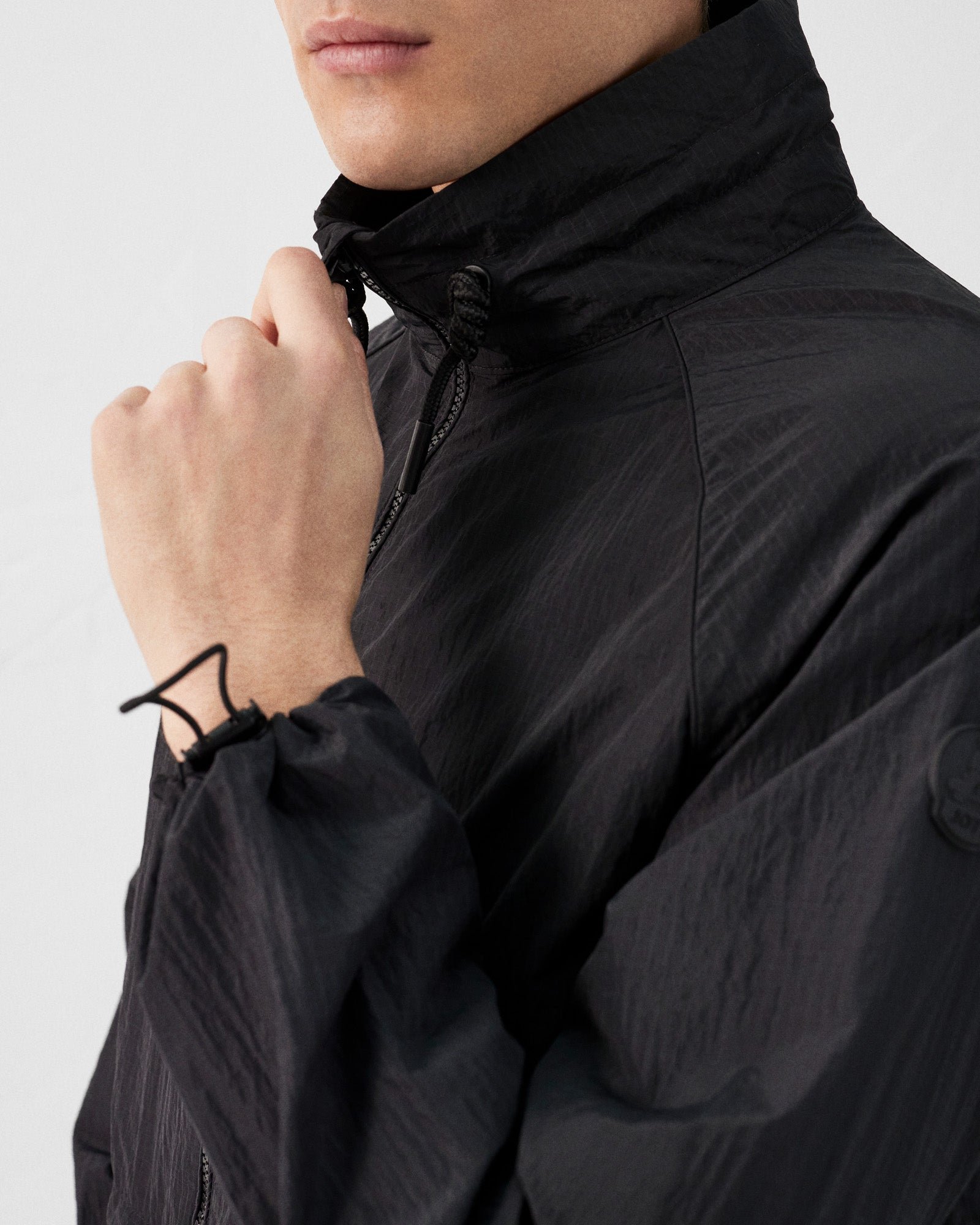 Light windbreaker jacket placebo JOTT Black