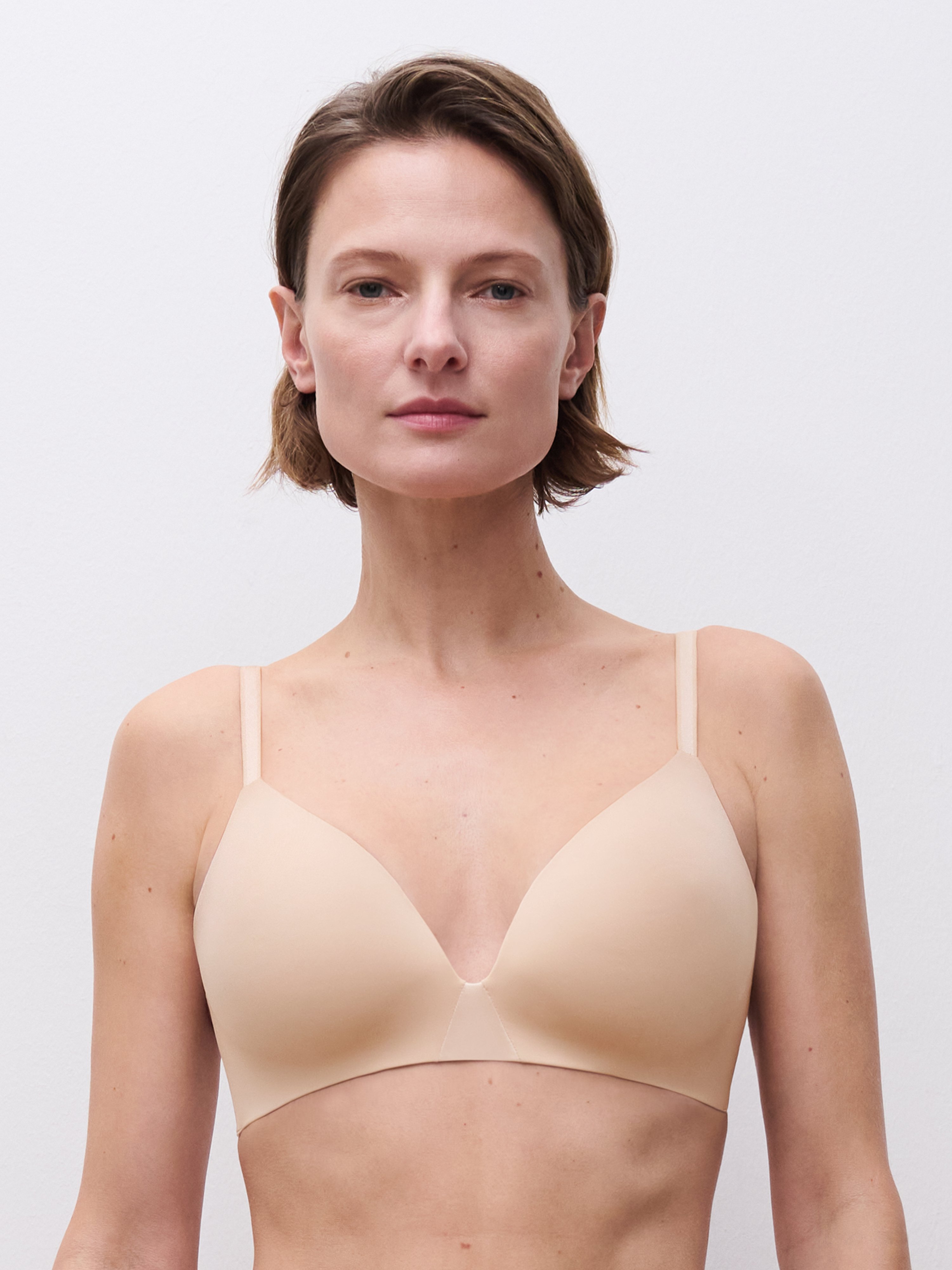Wireless triangle bra with molded cups CHANTELLE Beige