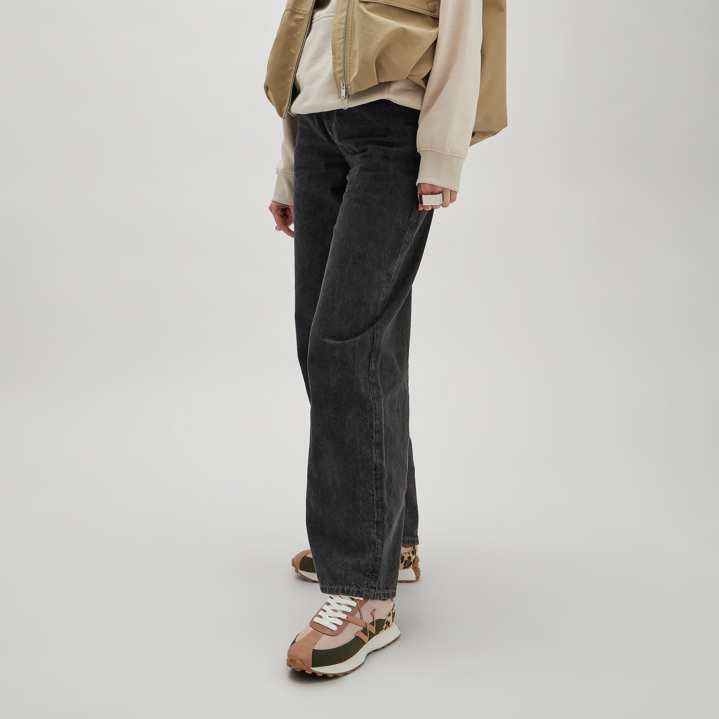 Contrasting leather-effect low-top sneakers VANESSA WU Pink