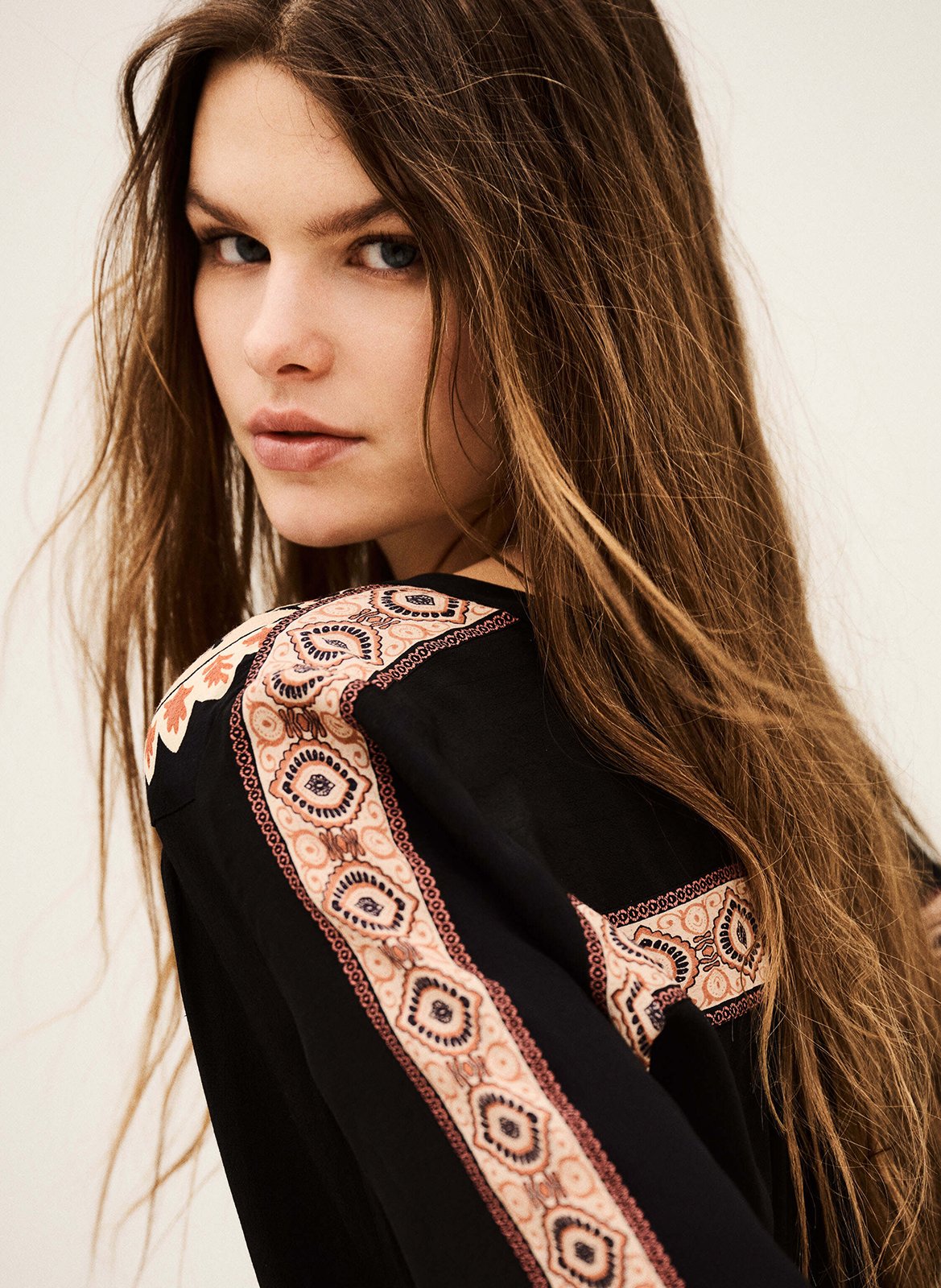 Straight round-neck shirt BA&SH Black