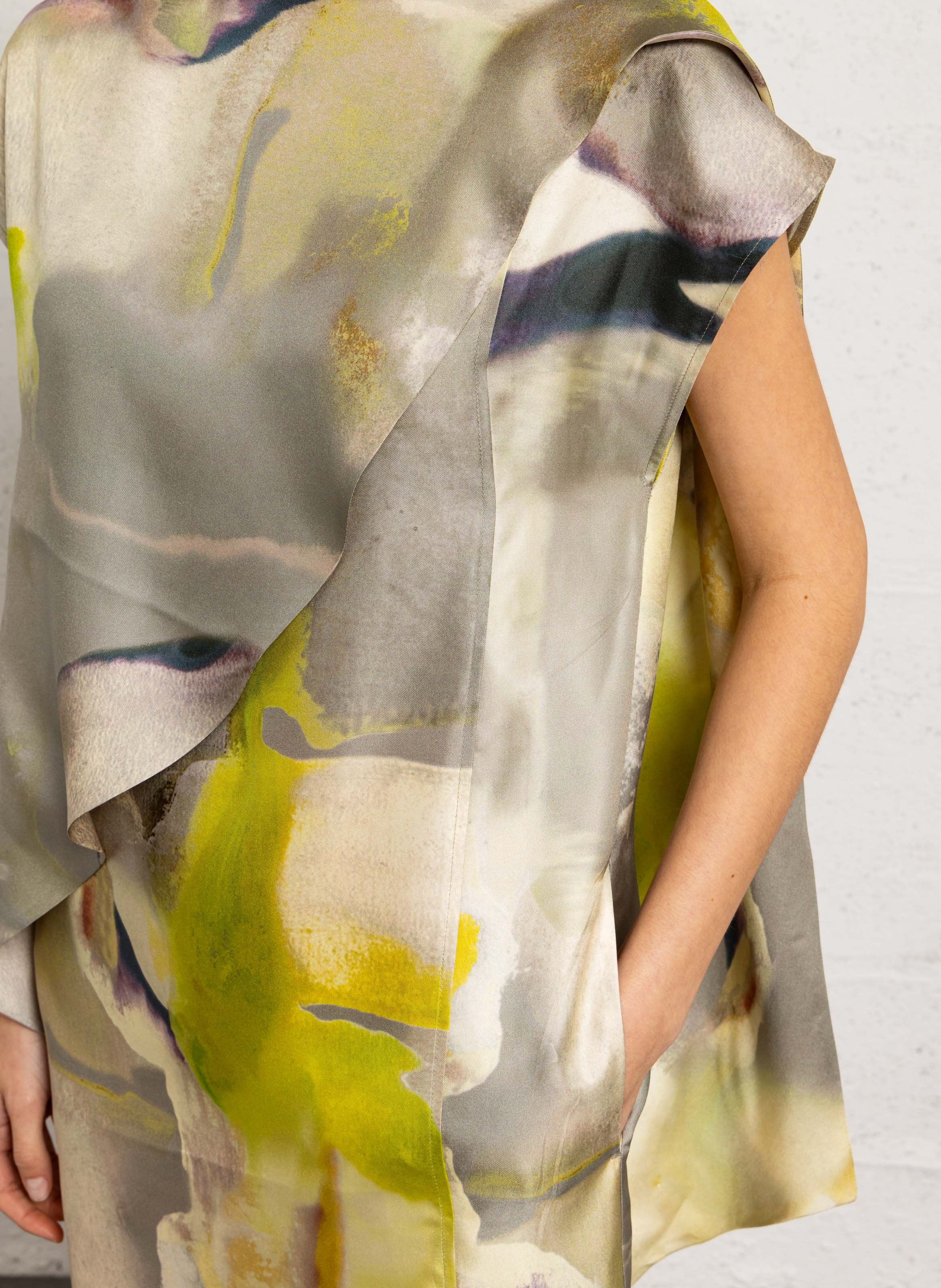 Midi-Kleid mit Seidenschal-Print SOEUR Gelb