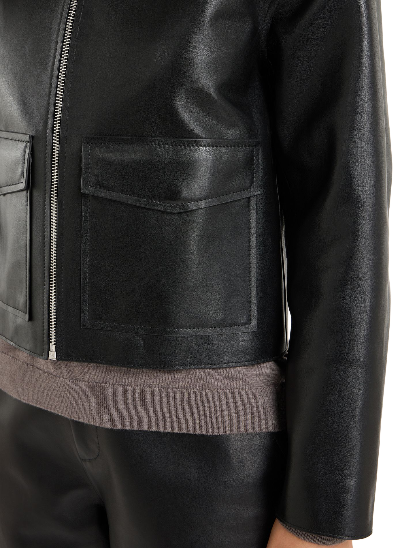 Bumia short straight leather jacket. SAISON 1865 Black