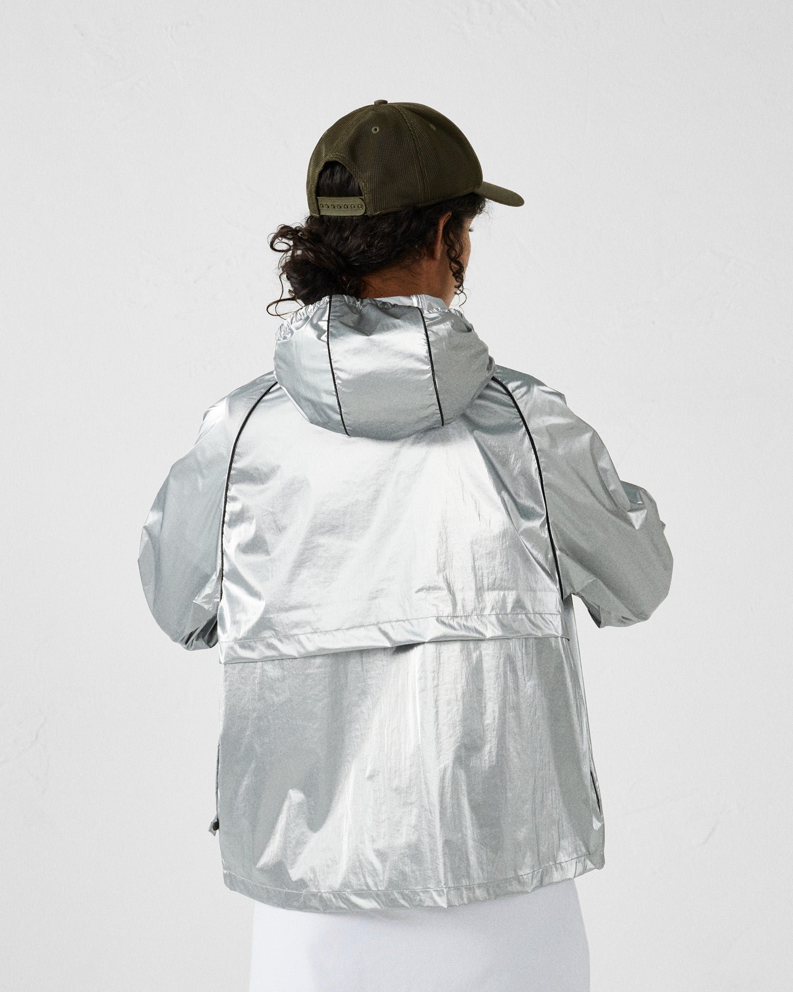 Metallic Izumi Windbreaker JOTT Grey