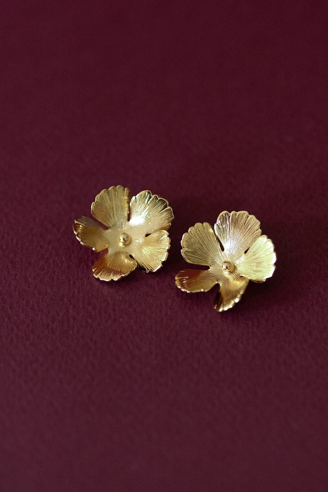 Maxi flower stud earrings in gold-plated 24K gold MONSIEUR SIMONE Golden