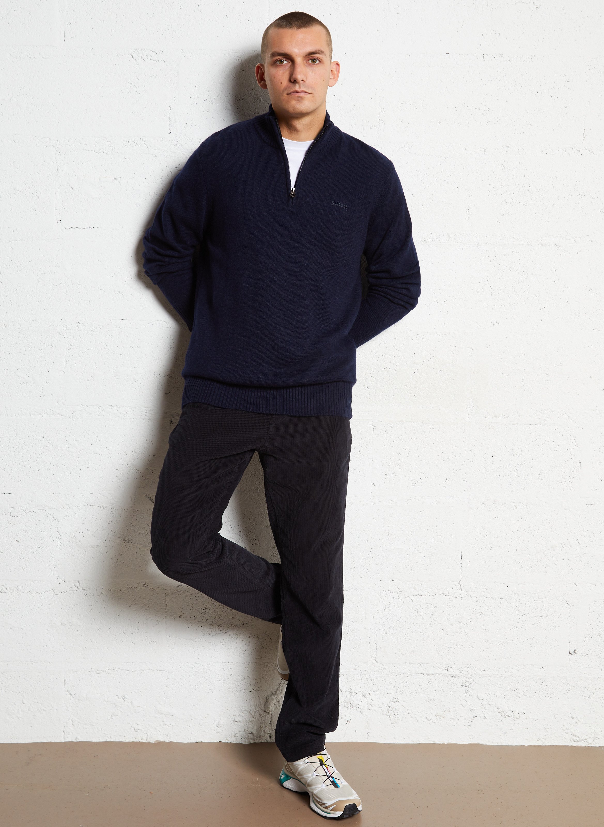 Pull droit col montant brodé en laine mélangée SCHOTT Bleu