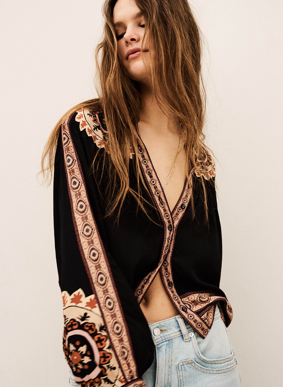 Straight round-neck shirt BA&SH Black