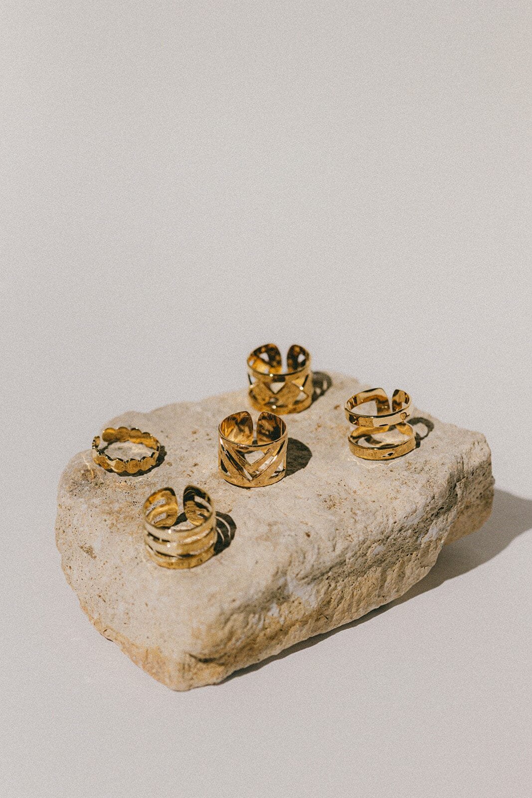 Hammered gold plated ring MONSIEUR SIMONE Golden