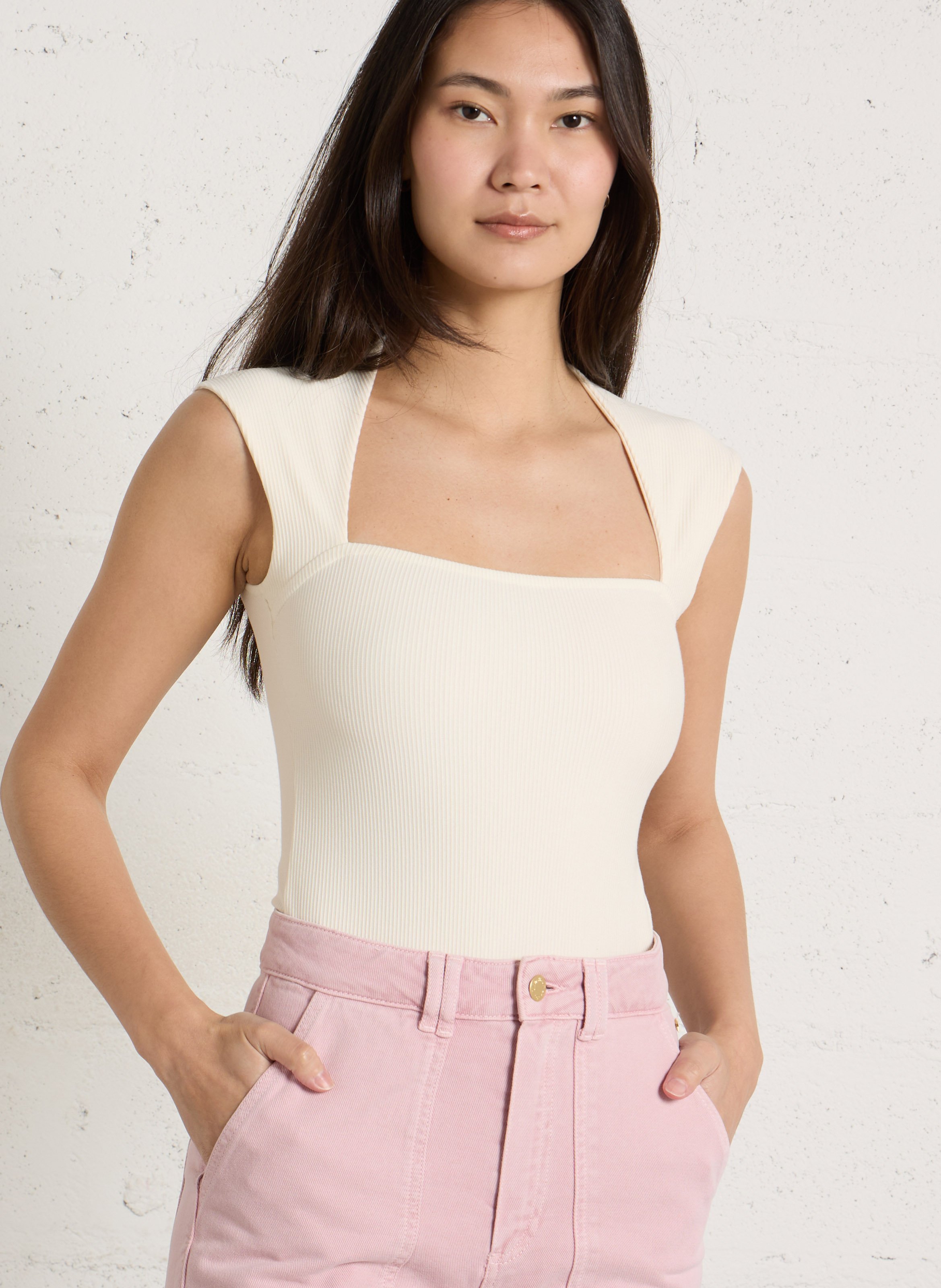 Körperbetontes Oberteil mit eckigem Ausschnitt FLAIR