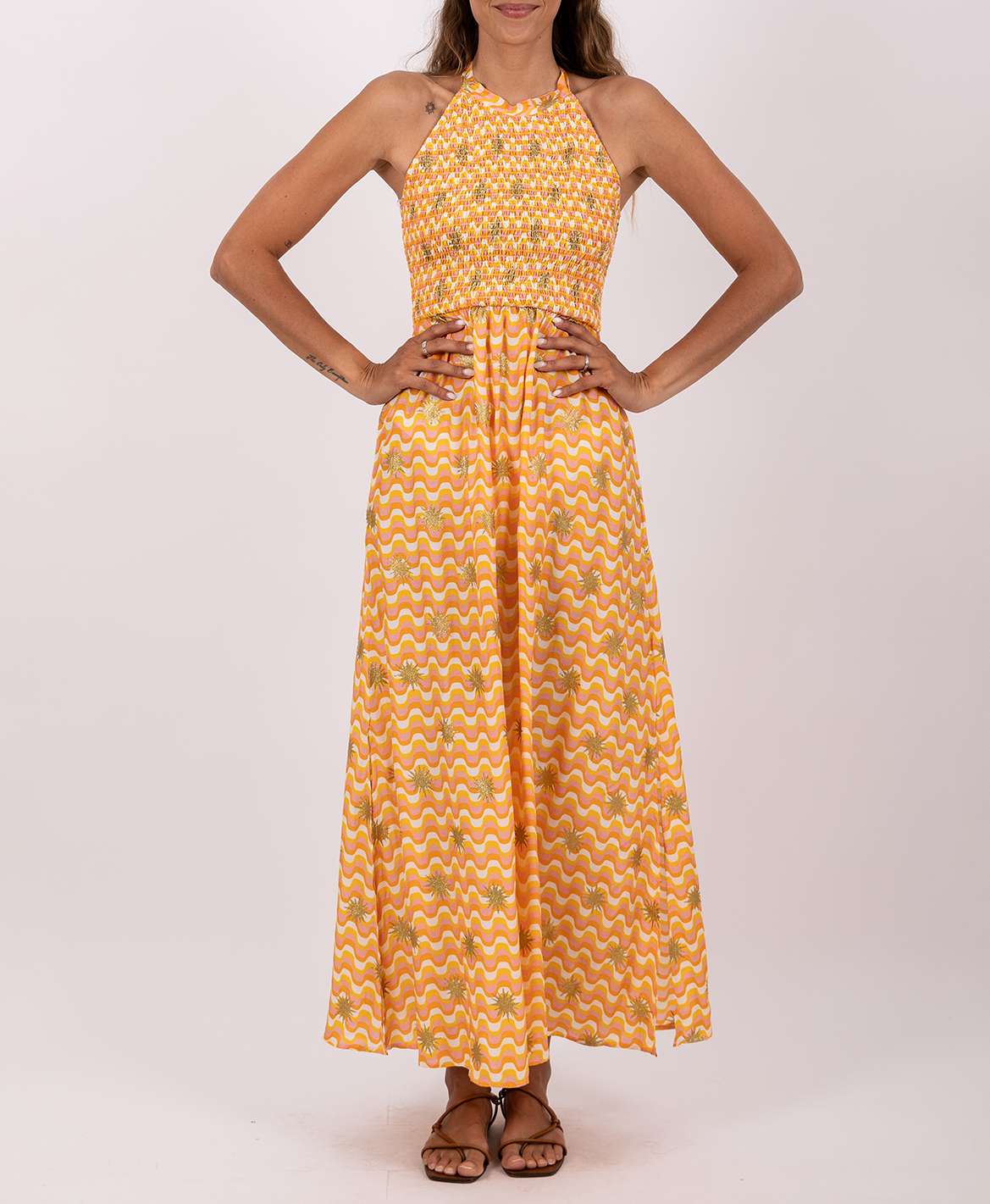 Ärmelloses langes Kleid mit Mustern SUNDRESS Gelb