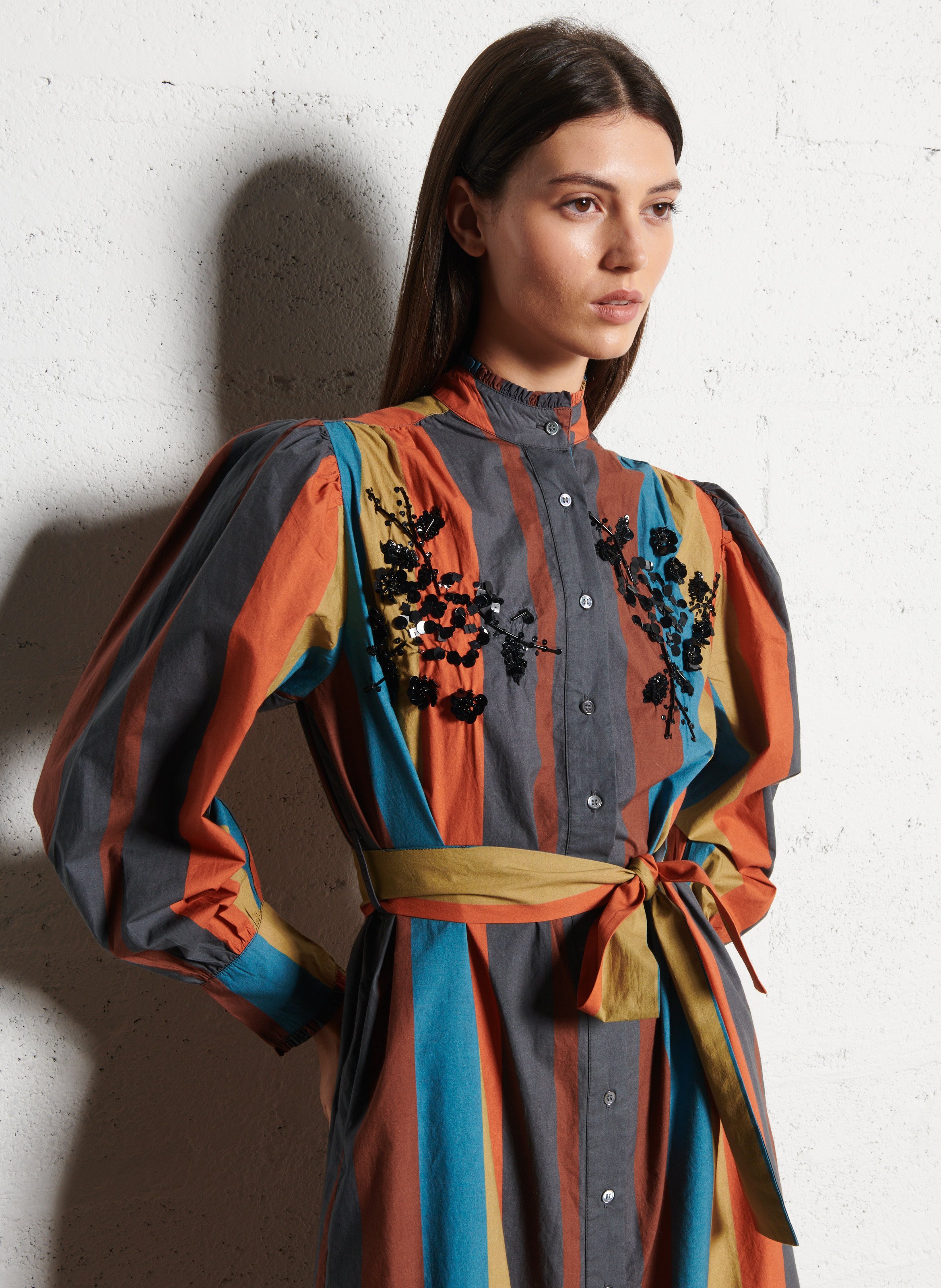 Robe chemise col montant en coton V DE VINSTER Orange