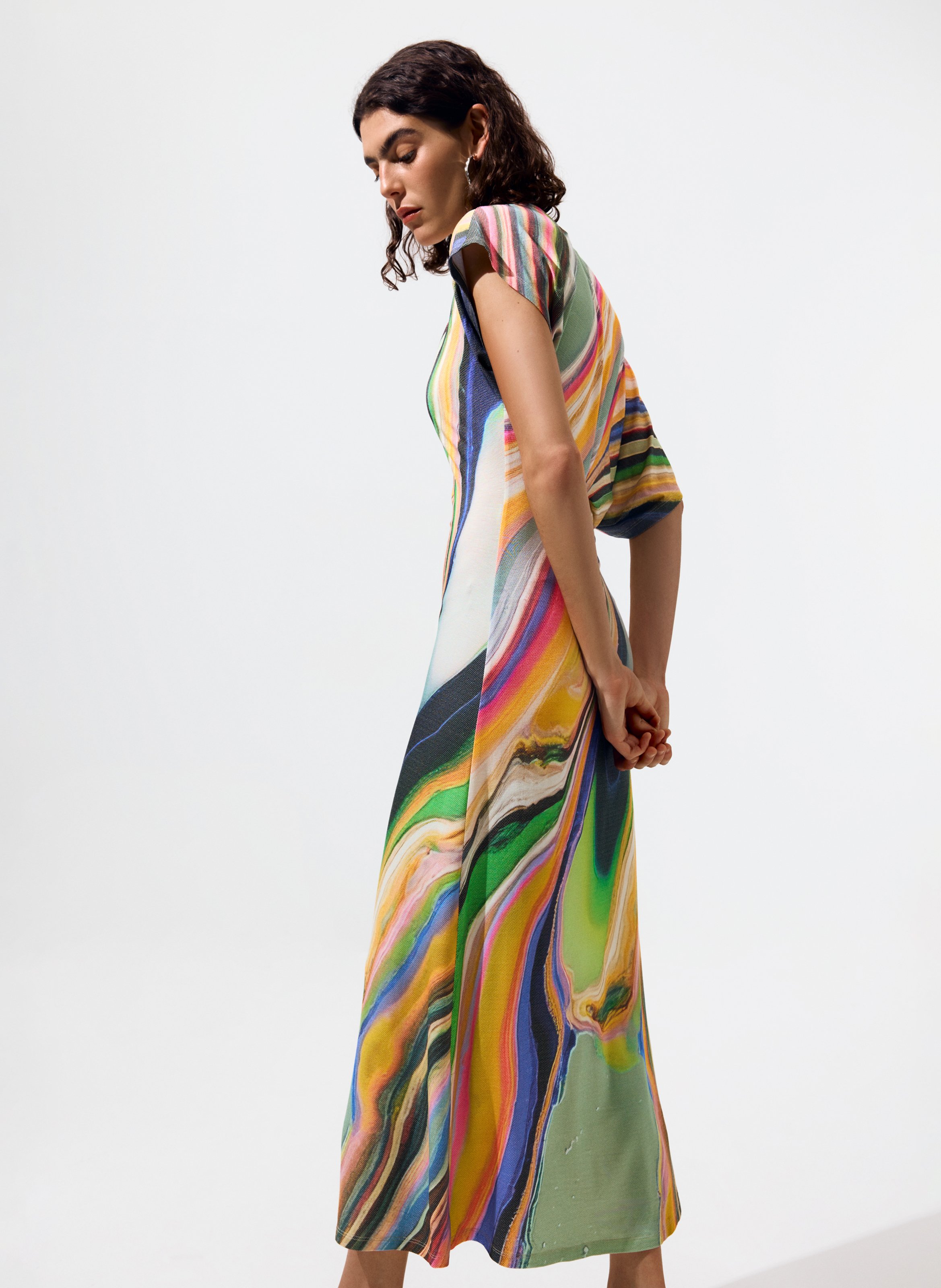 Halflange jurk met print en ronde hals DESIGUAL Groen