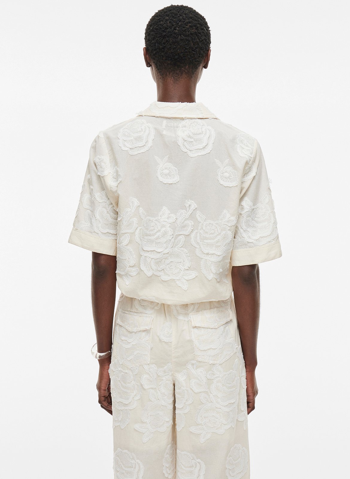 Short-sleeved shirt with floral embroidery ROUGE EDIT Beige