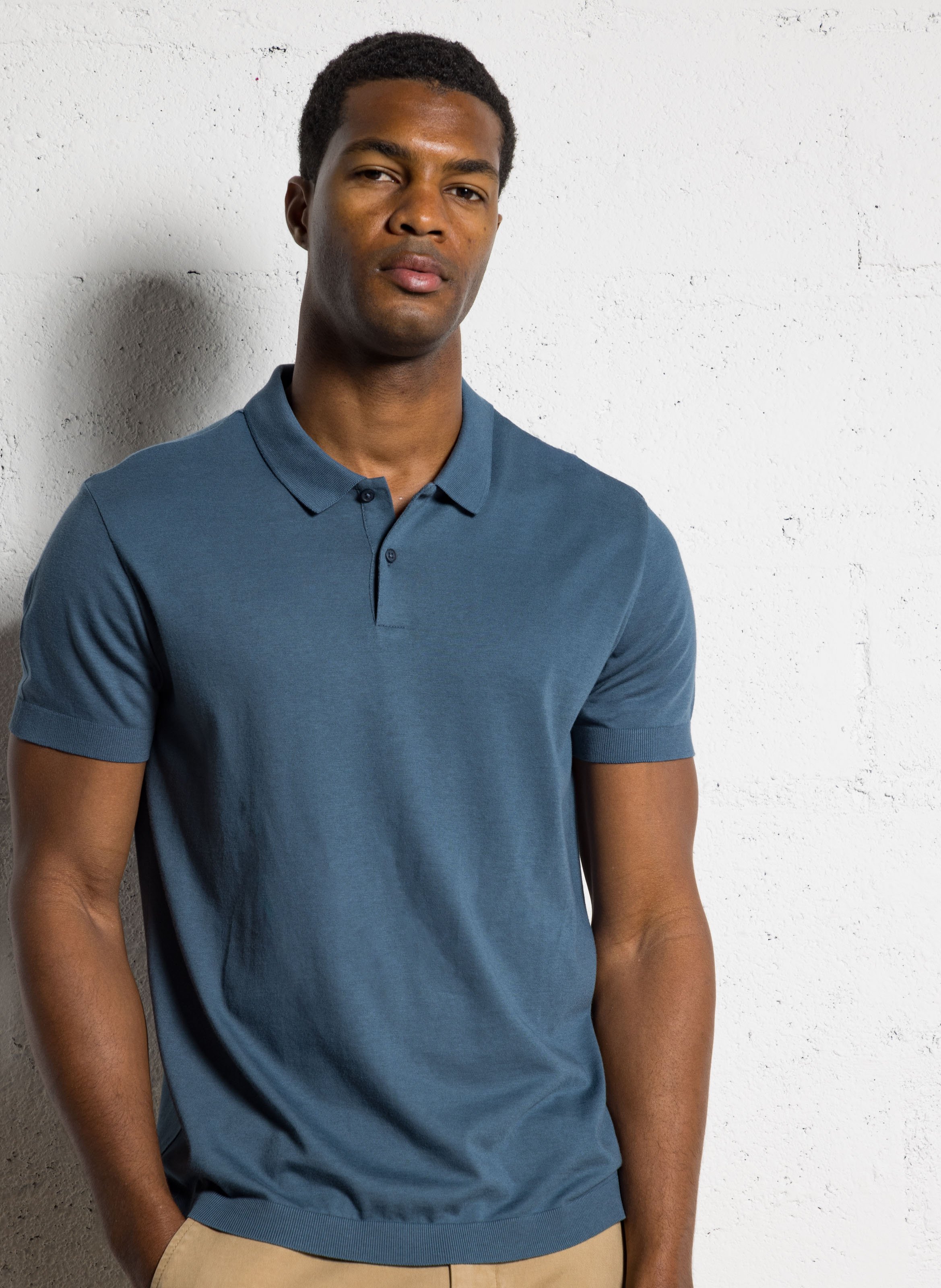 Kurzarm-Poloshirt aus einfarbigem Strick IKKS Blau