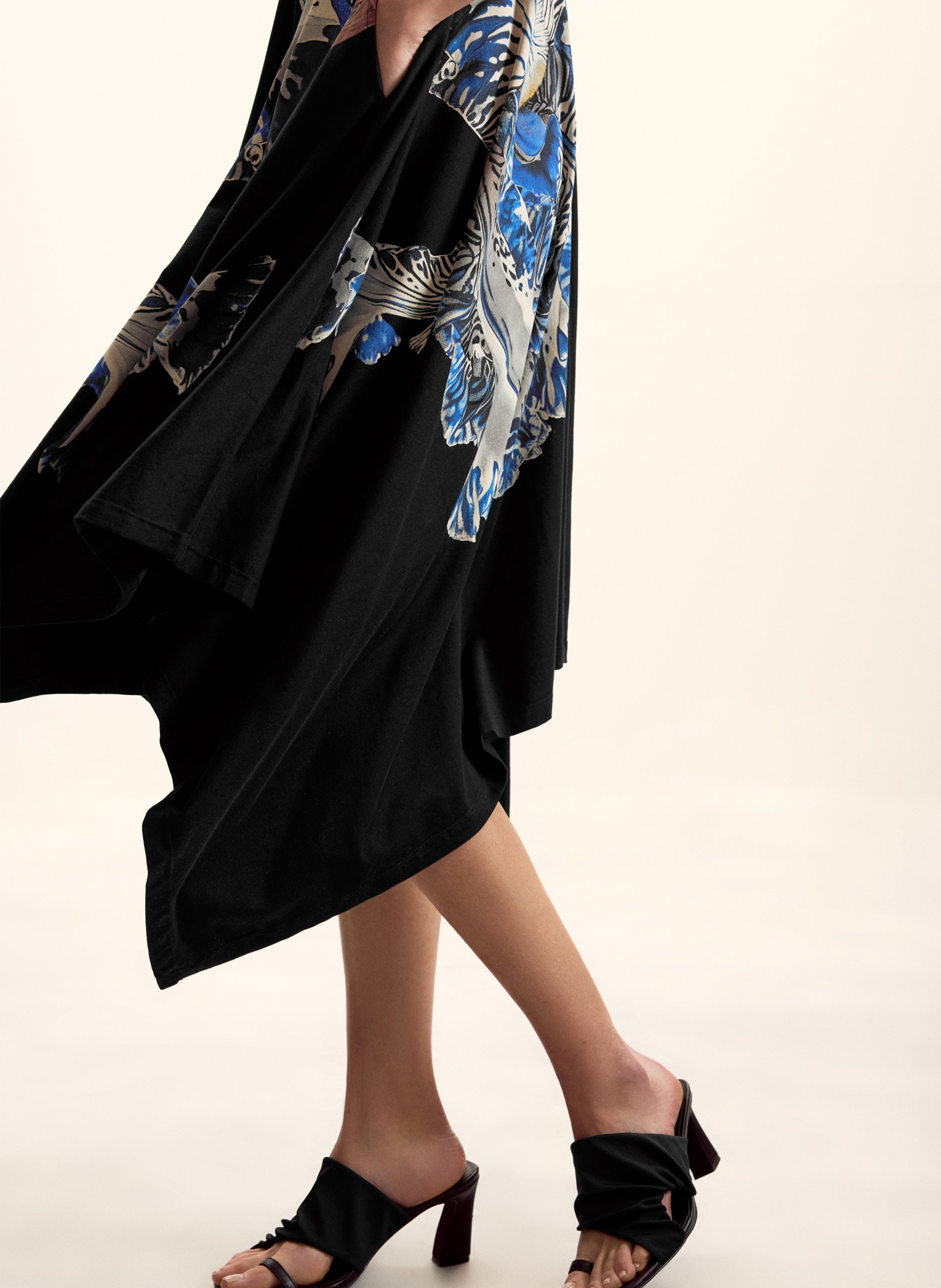 Robe midi col carré DESIGUAL Noir