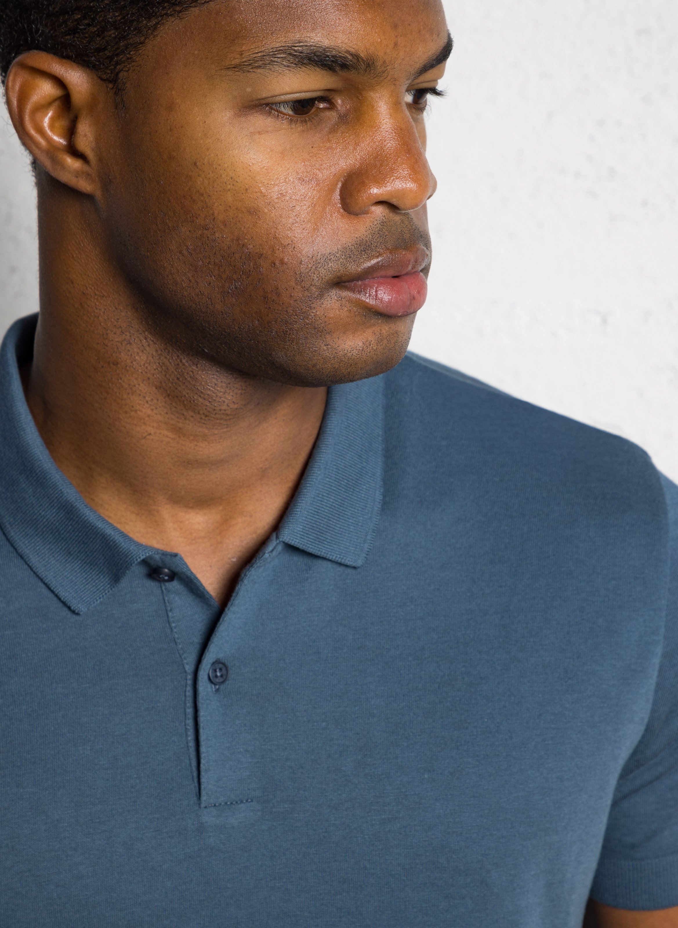 Kurzarm-Poloshirt aus einfarbigem Strick IKKS Blau