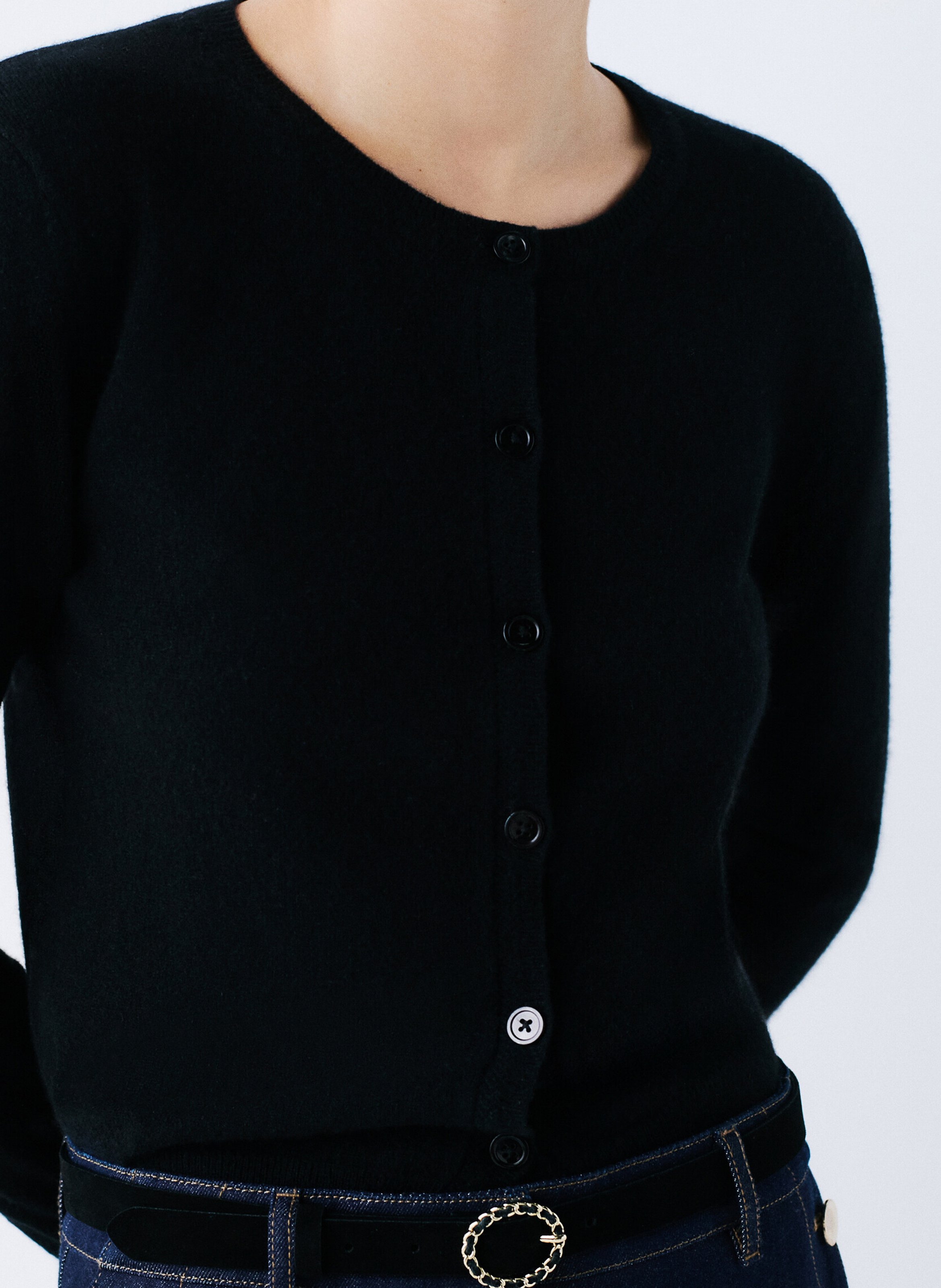Round neck straight cashmere cardigan CAROLL Black