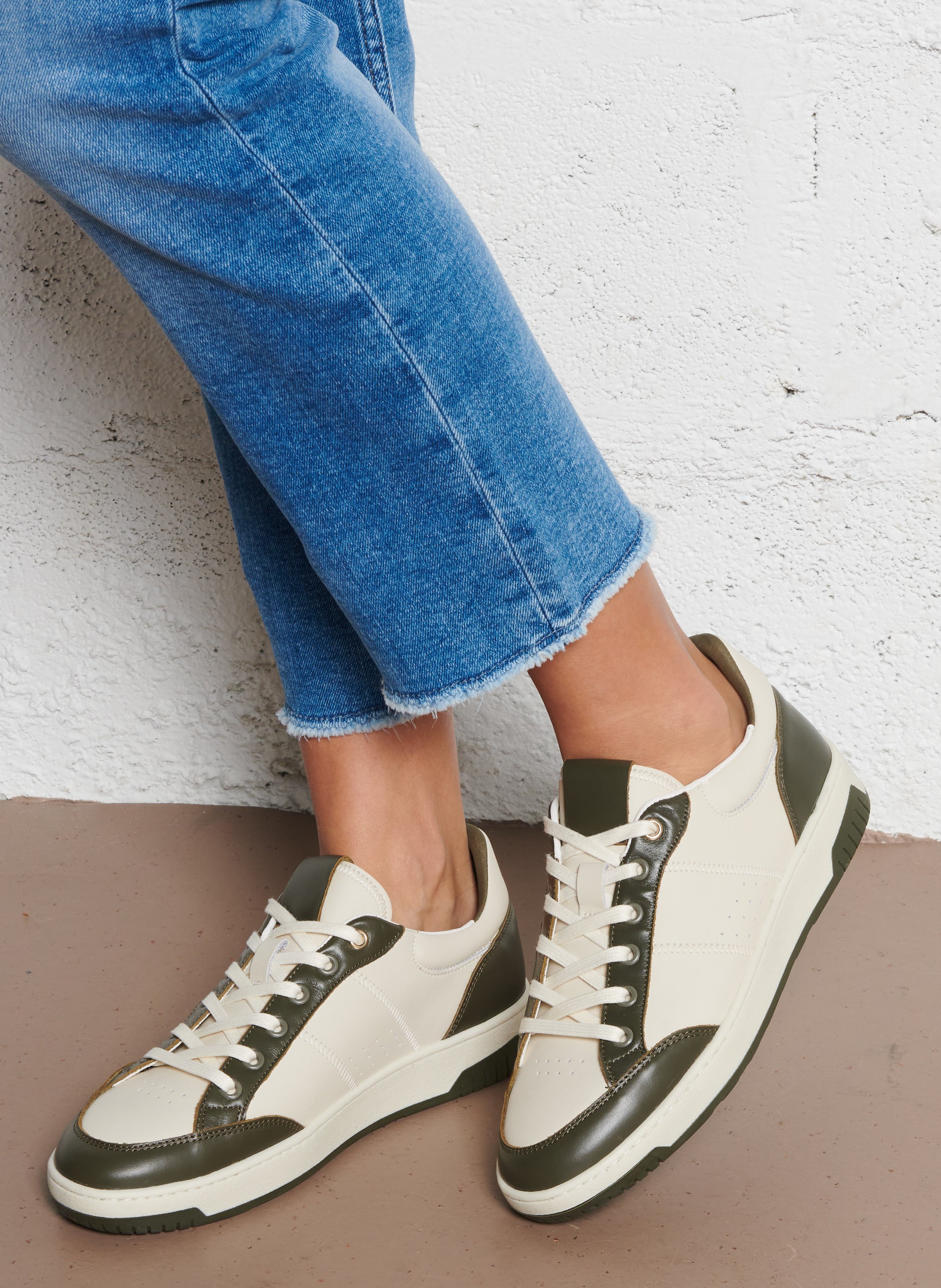 Baskets basses en cuir  MAISON 123 Kaki