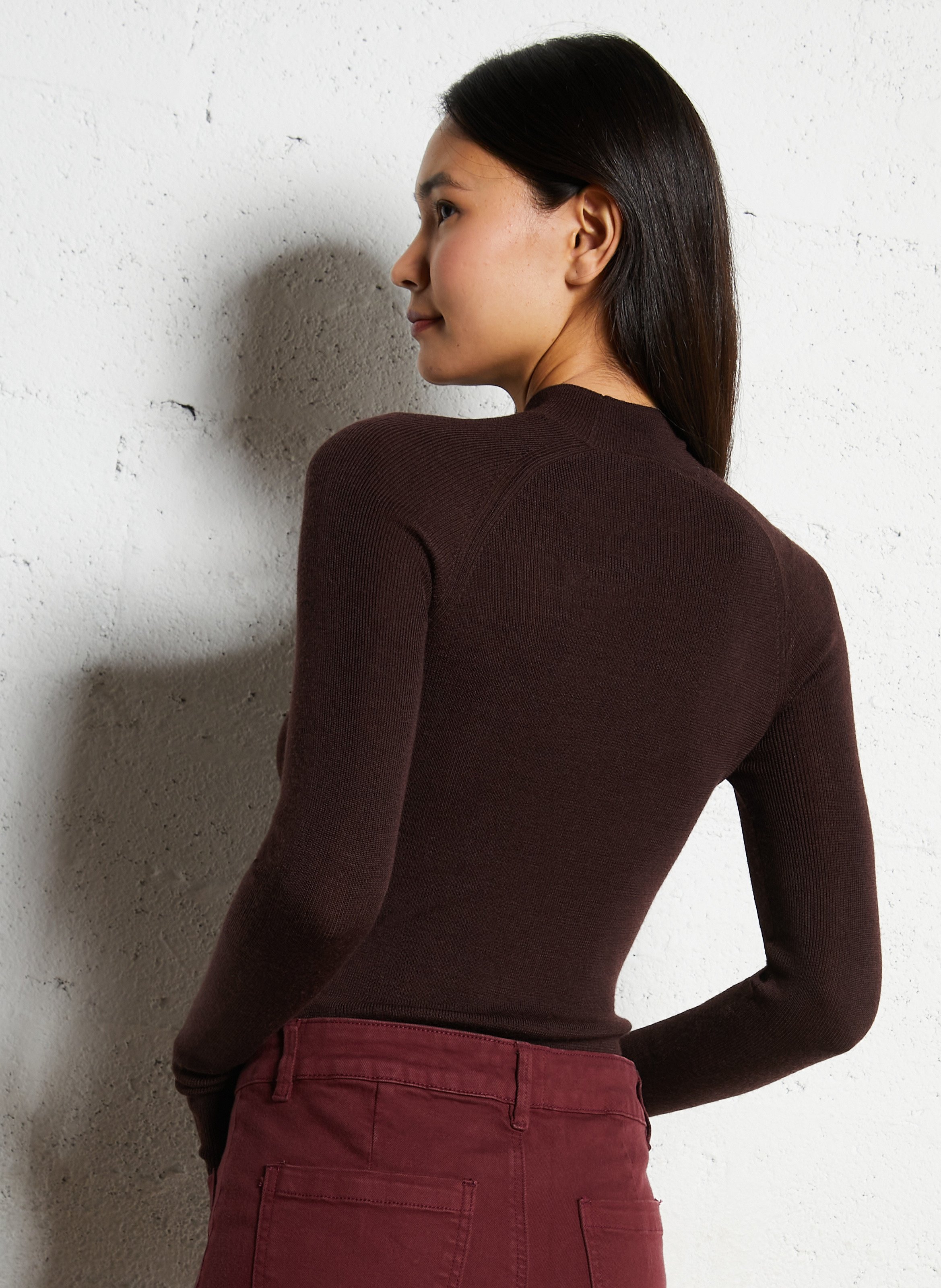 Pull fin col montant en laine et soie MAJESTIC FILATURES Marron