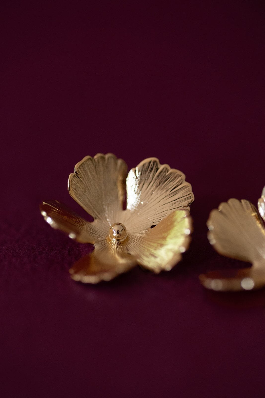 Maxi flower stud earrings in gold-plated 24K gold MONSIEUR SIMONE Golden