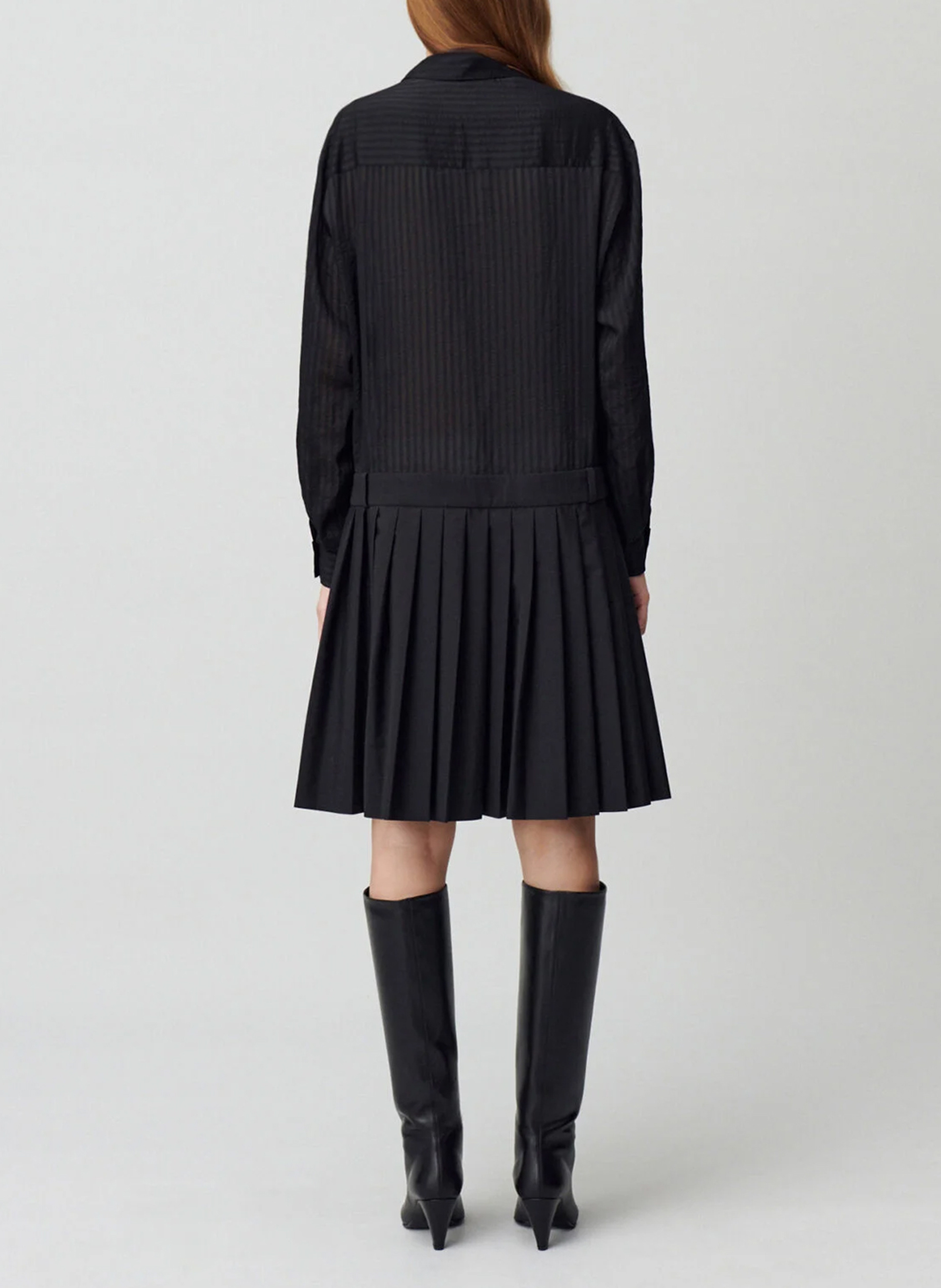 Korte jurk met klassieke kraag CLAUDIE PIERLOT Zwart