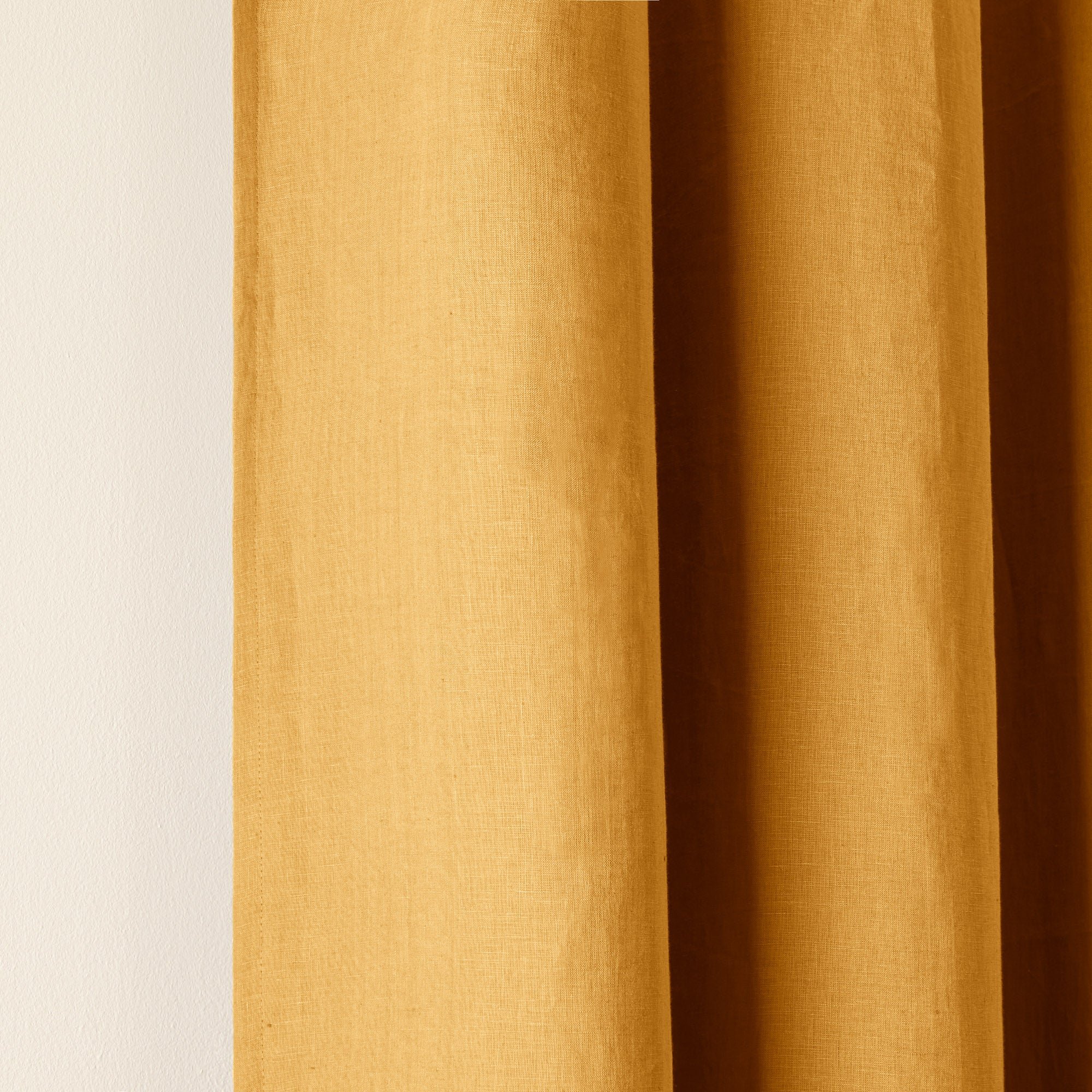 Lined black-out curtain with eyelets MADURA Yellow