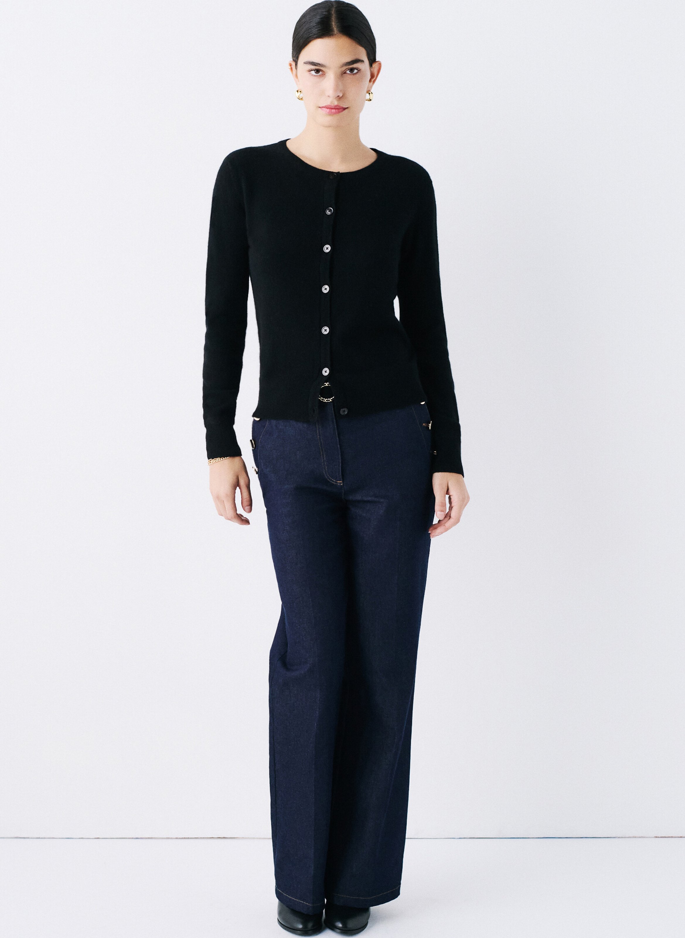 Round neck straight cashmere cardigan CAROLL Black