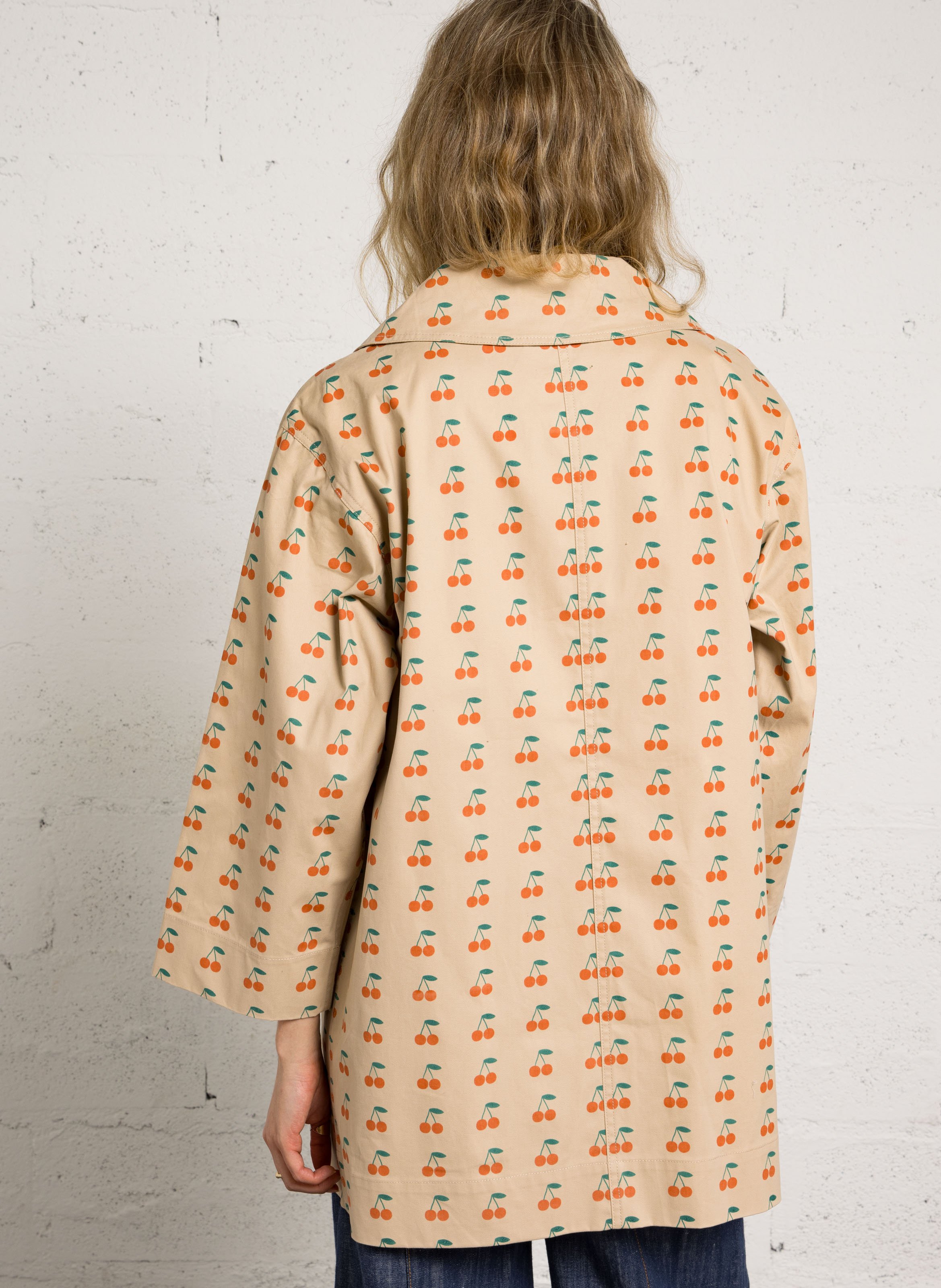 Gerade geschnittene Jacke mit klassischem Kragen aus bedruckter Baumwolle THE TINY BIG SISTER Beige