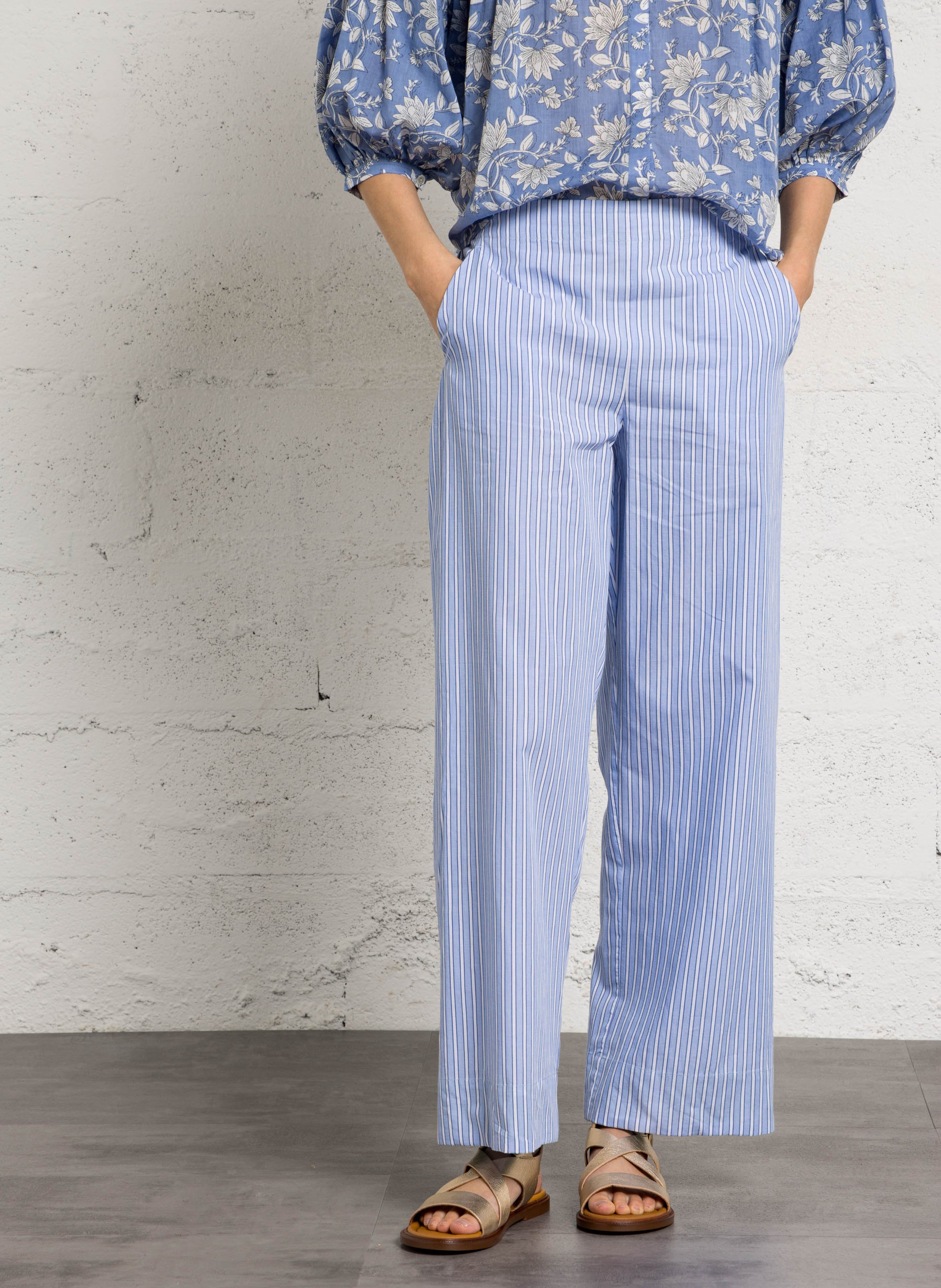 Gerade geschnittene Baumwollhose mit Streifen  BELLA JONES