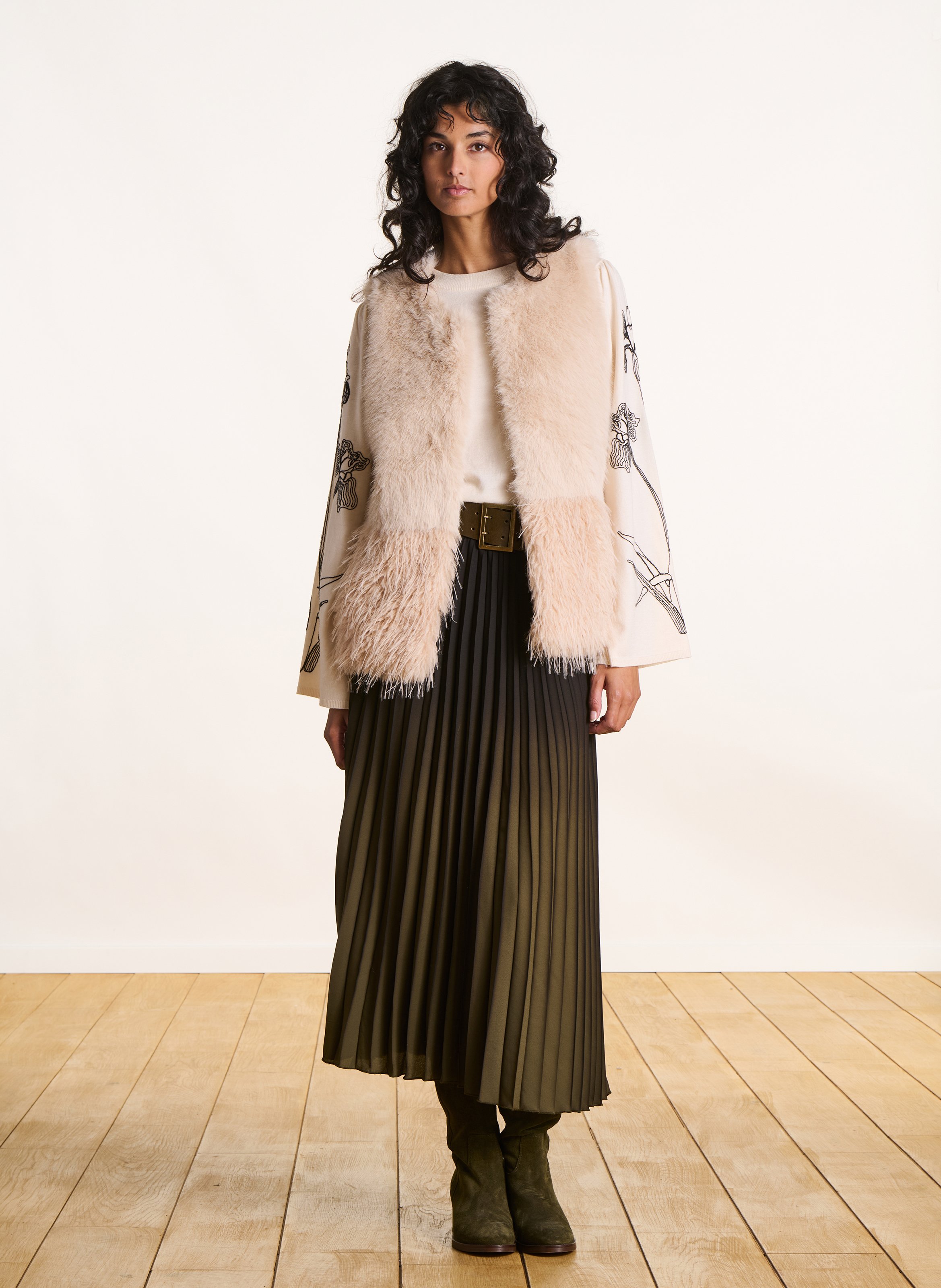 Faux fur jacket with round neck LA FEE MARABOUTEE White