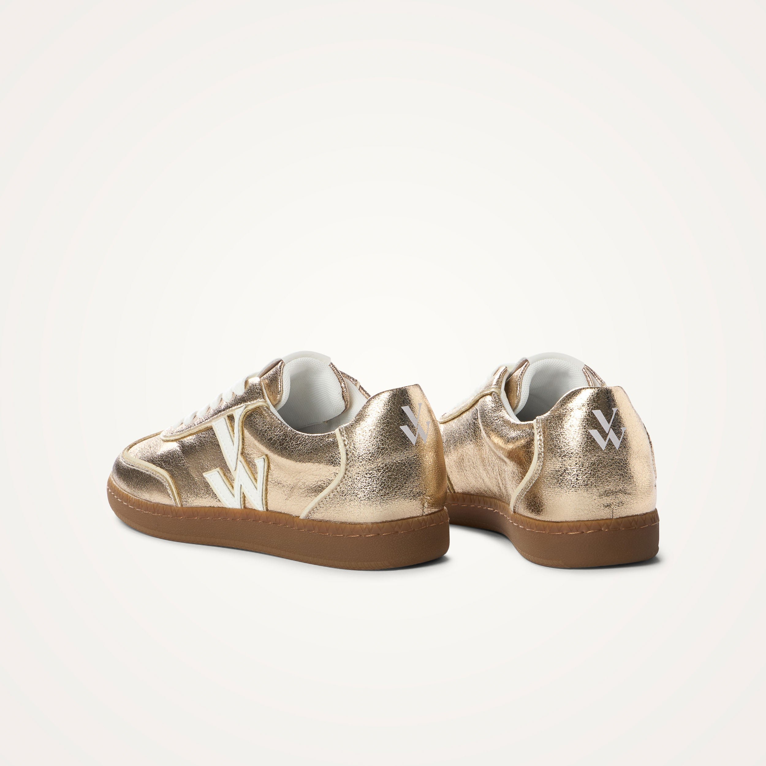 Baskets basses rétro à lacets VANESSA WU Doré