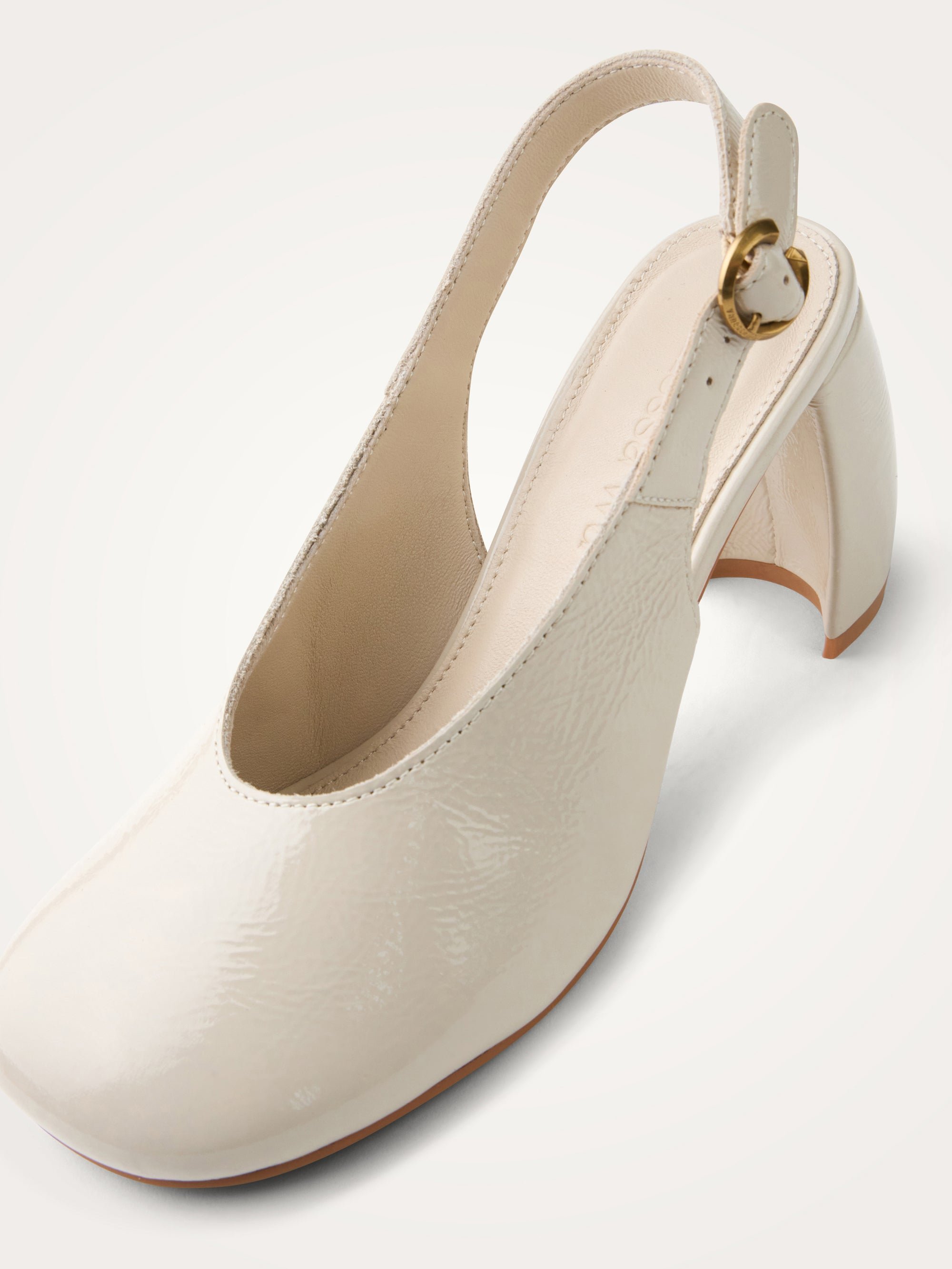 Slingback patent leather pumps with half-moon heel VANESSA WU Beige