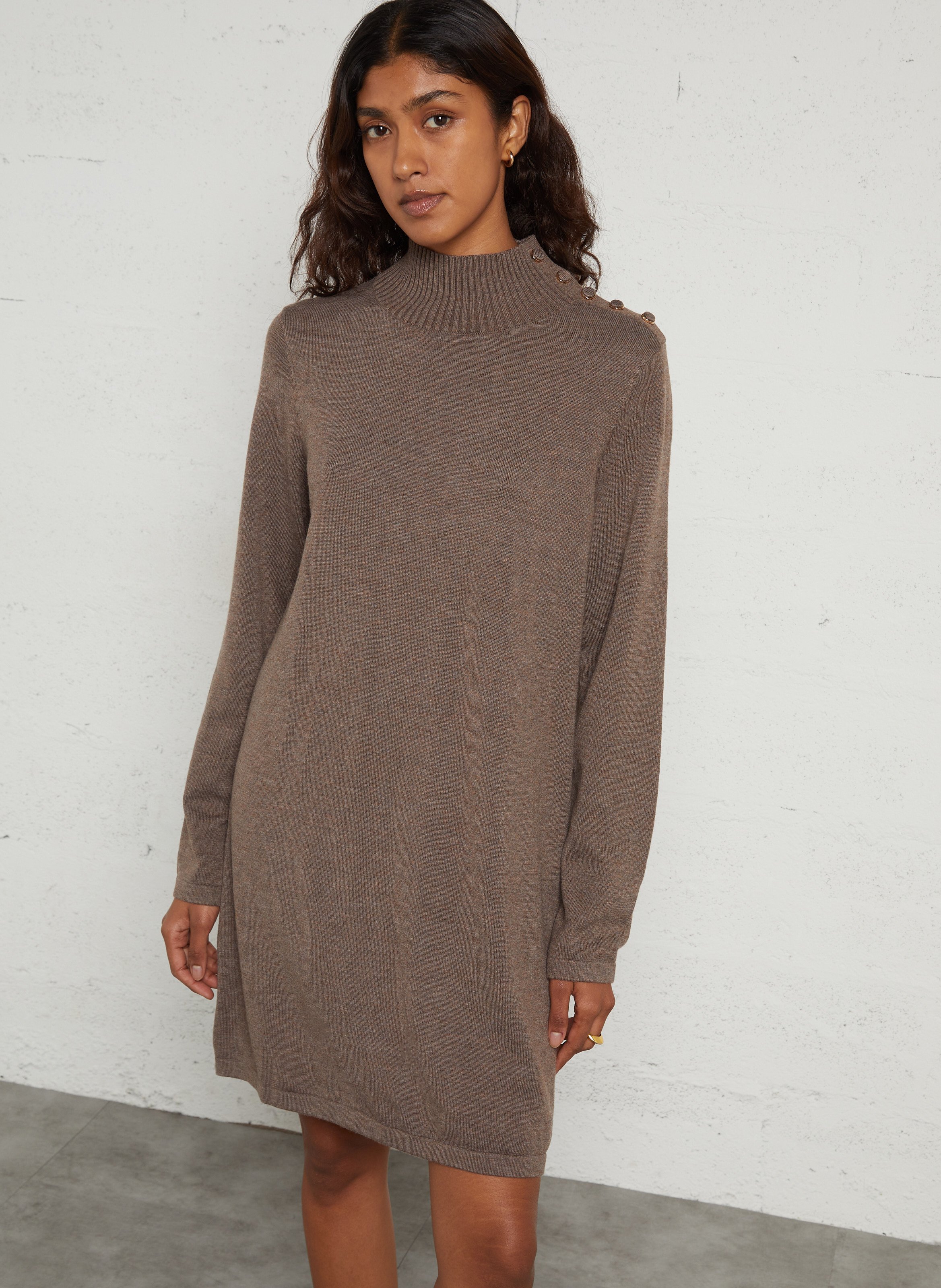 Kurzes Pulloverkleid mit Stehkragen LA PETITE ETOILE Braun