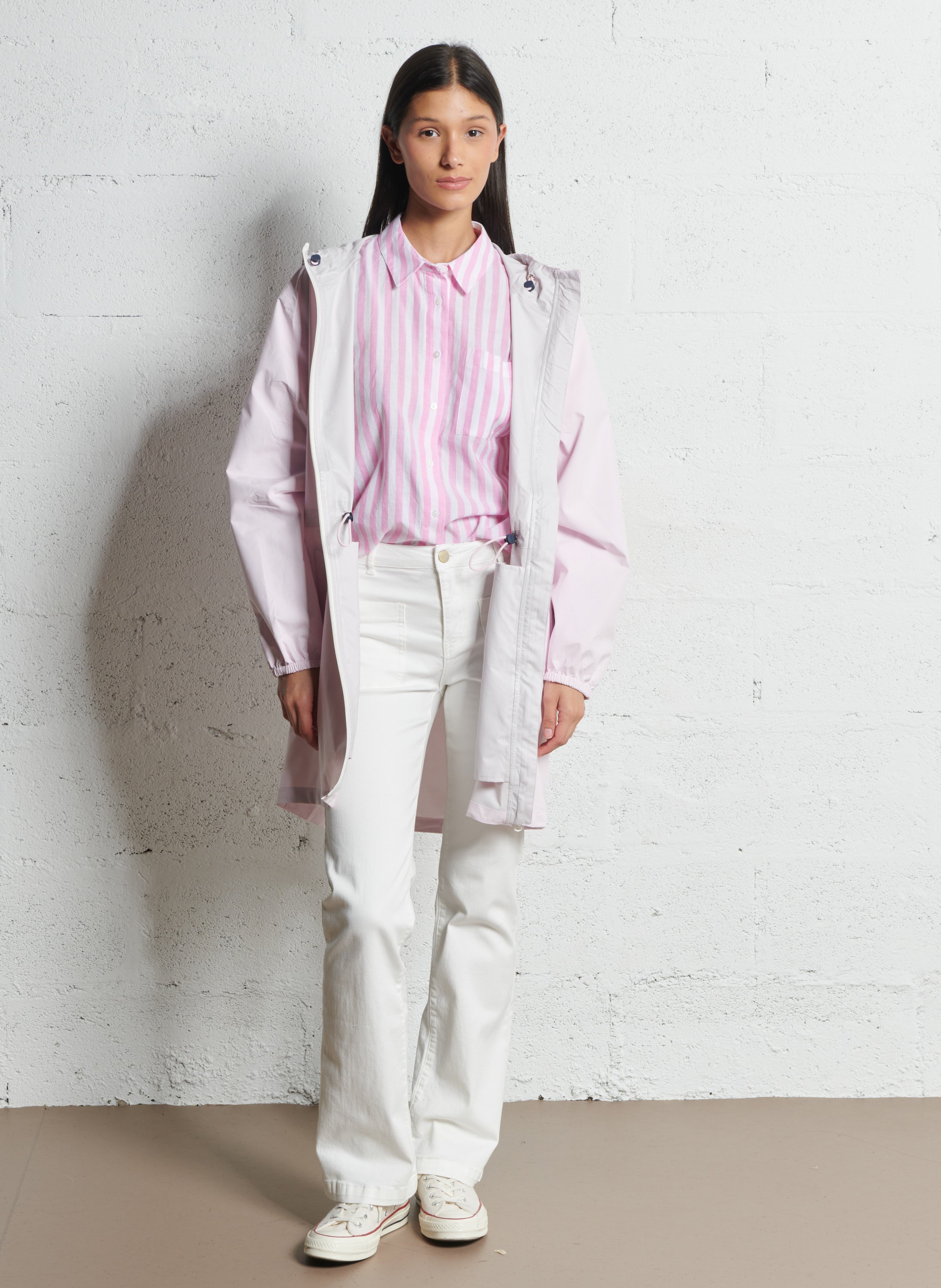 Lange regenjas met capuchon, om te vormen tot rugzakje FLOTTE Roze