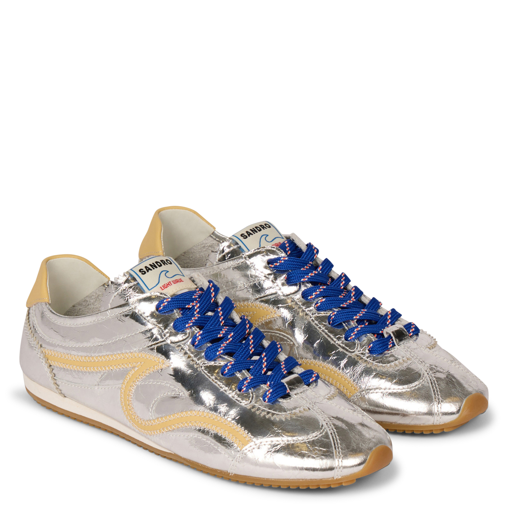 Lage, glanzende, leren sneakers SANDRO Zilver