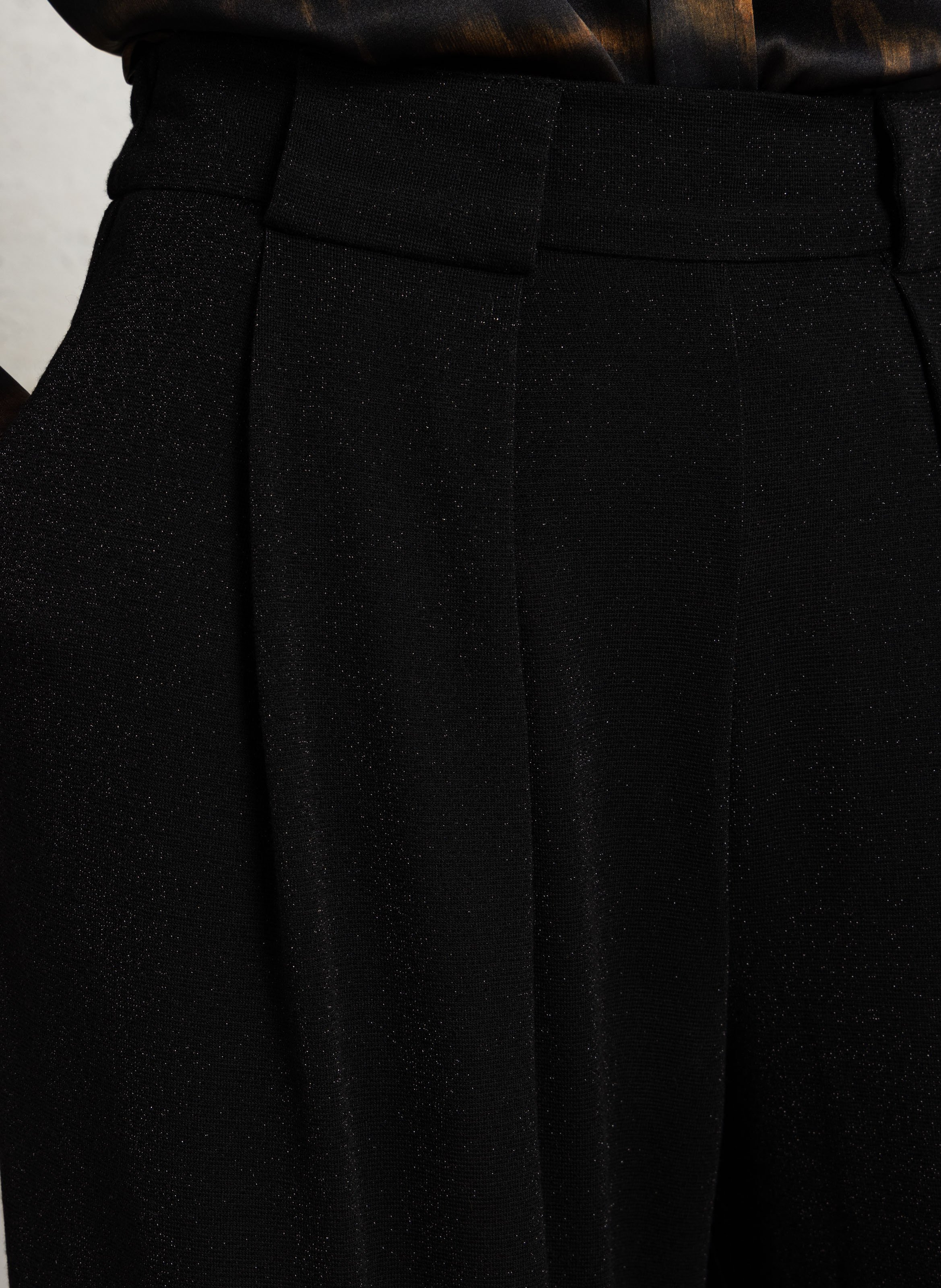 Weite fließende Hose mit hohem Bund MOMONI Schwarz