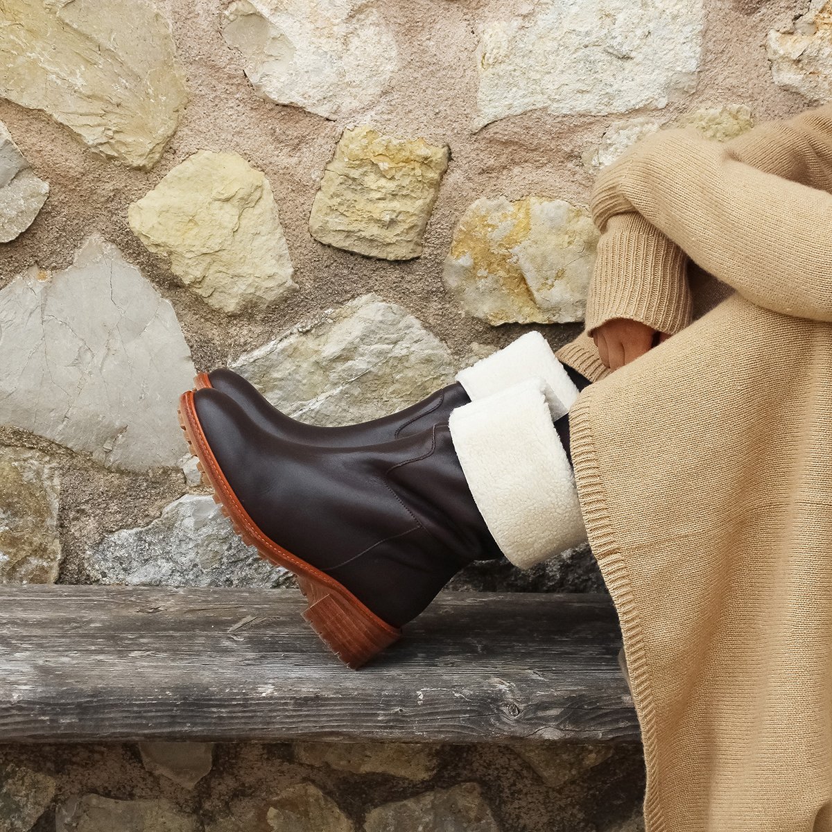 Fur-lined leather boots JULES & JENN Brown