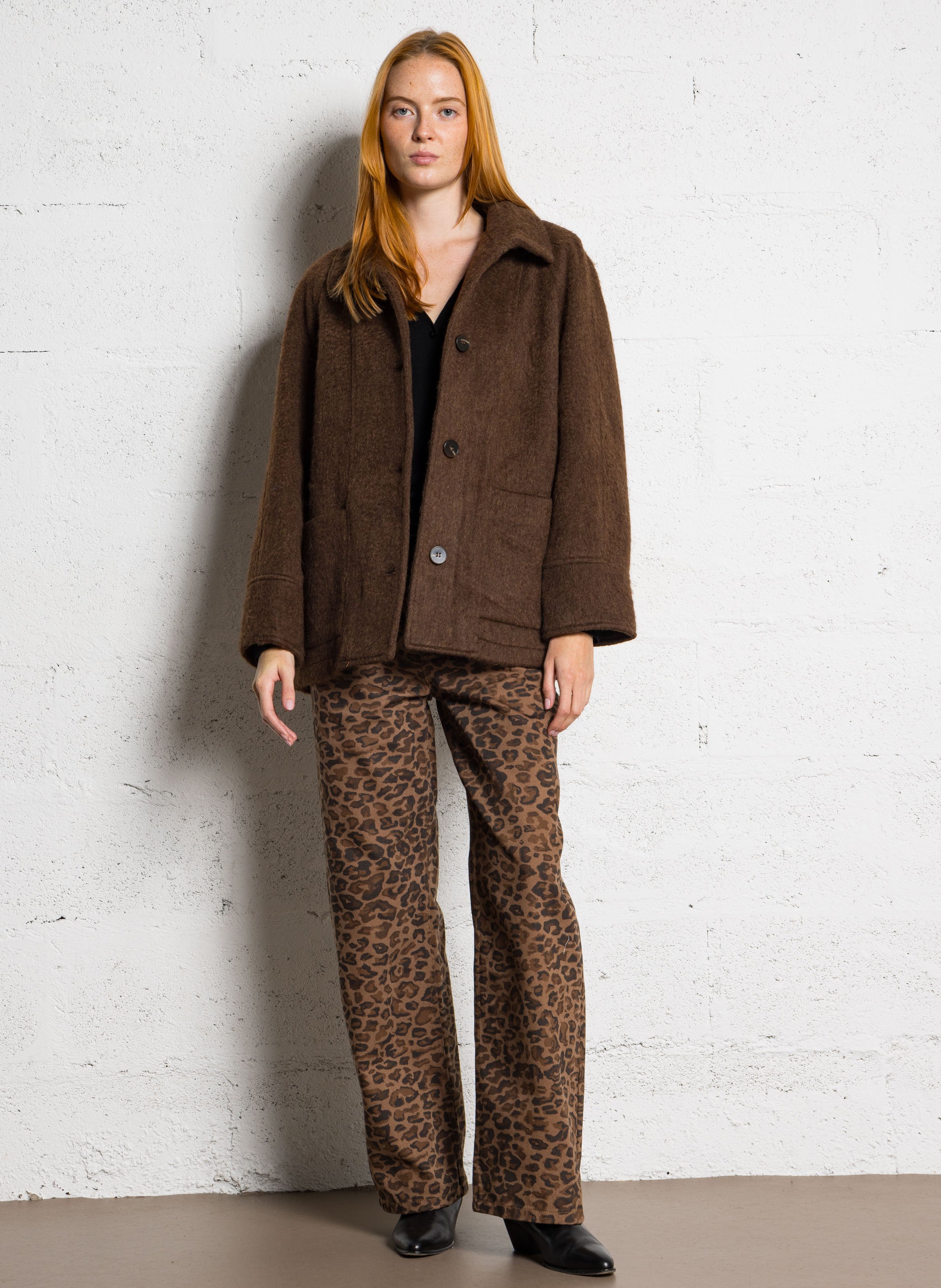 Gerade geschnittene Jacke aus Wollmix mit klassischem Kragen THE KORNER Braun