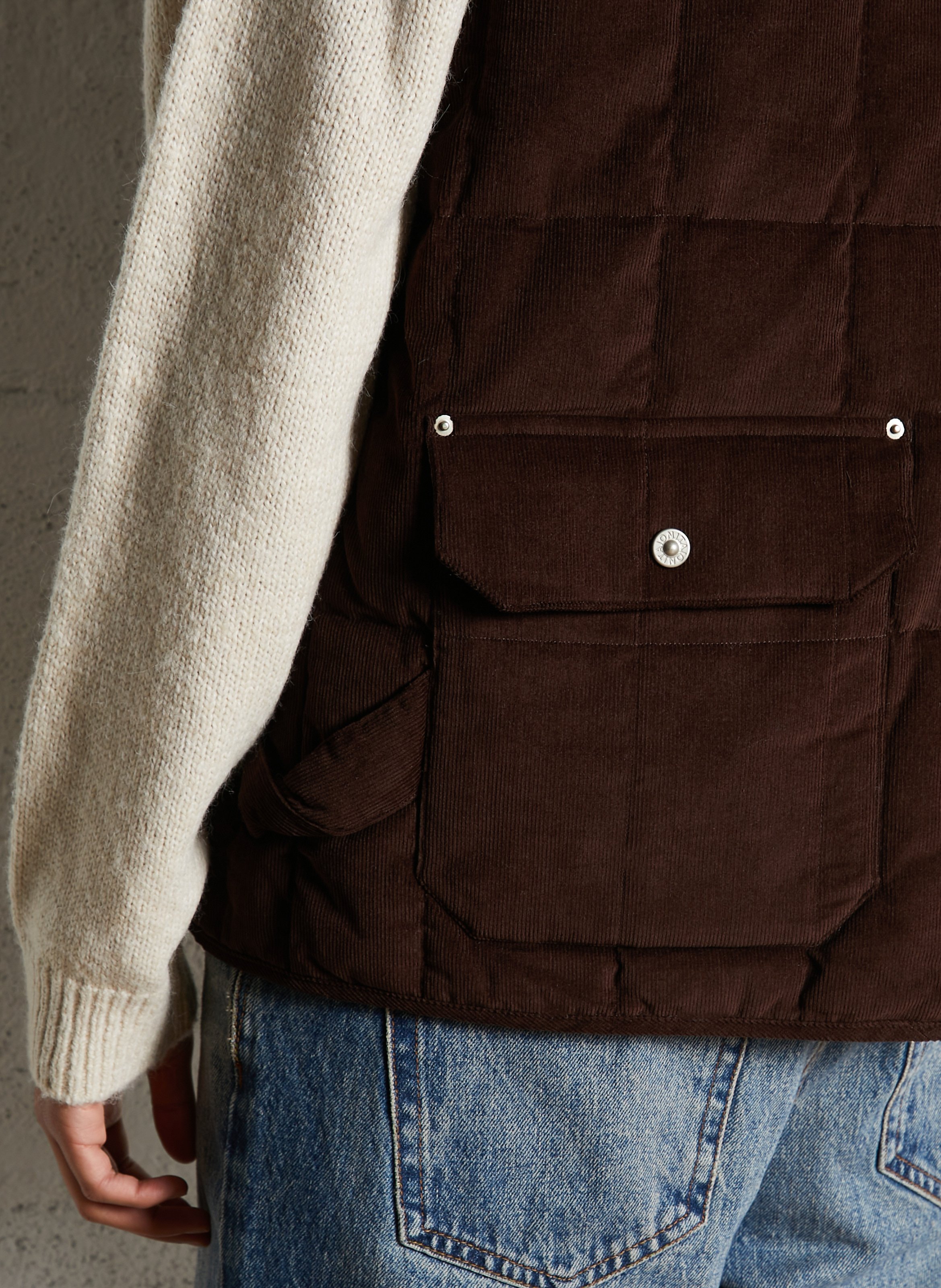 Quilted velvet sleeveless jacket TAION Brown