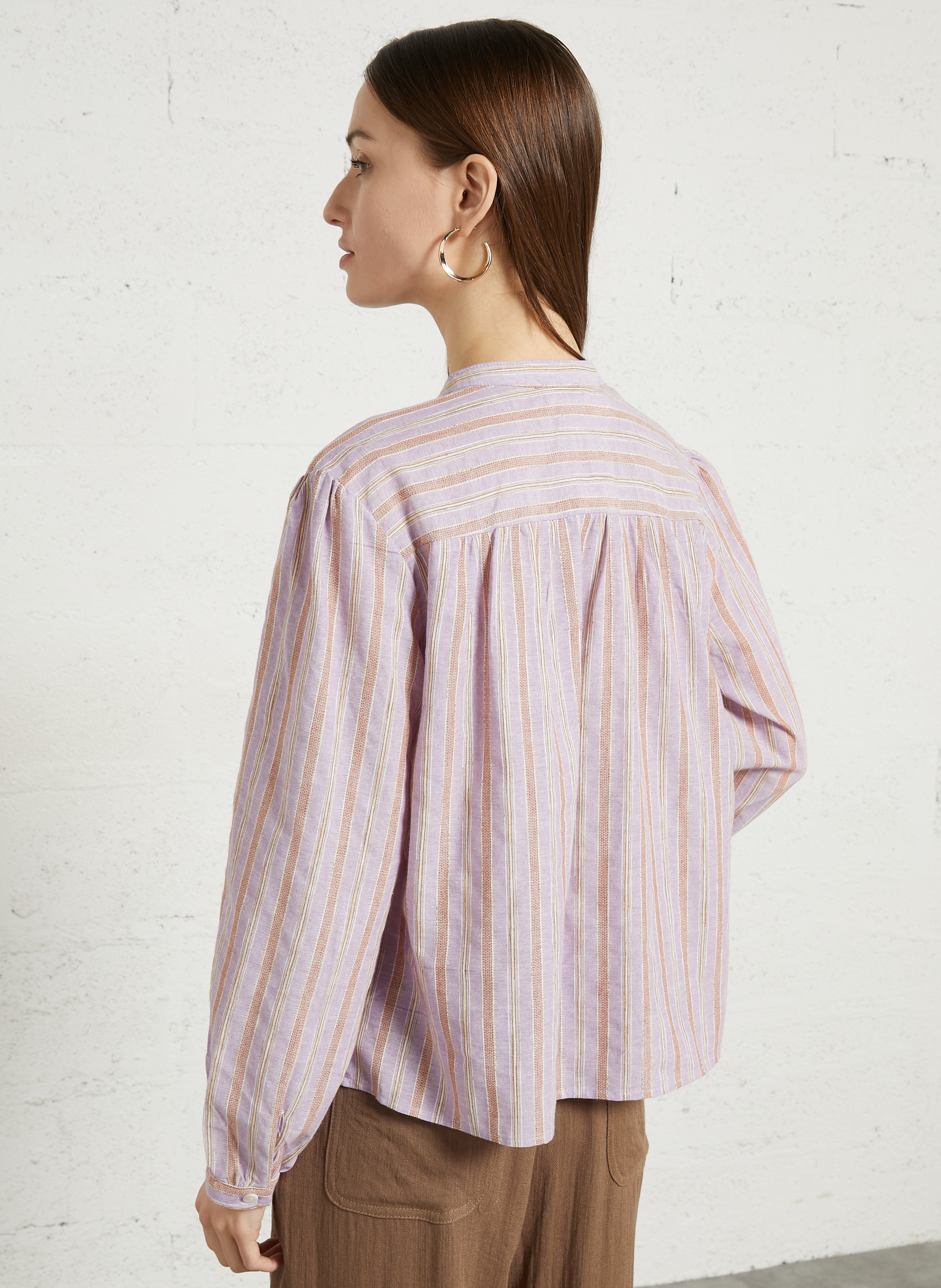 Blouse droite col V en coton rayé THE KORNER Violet