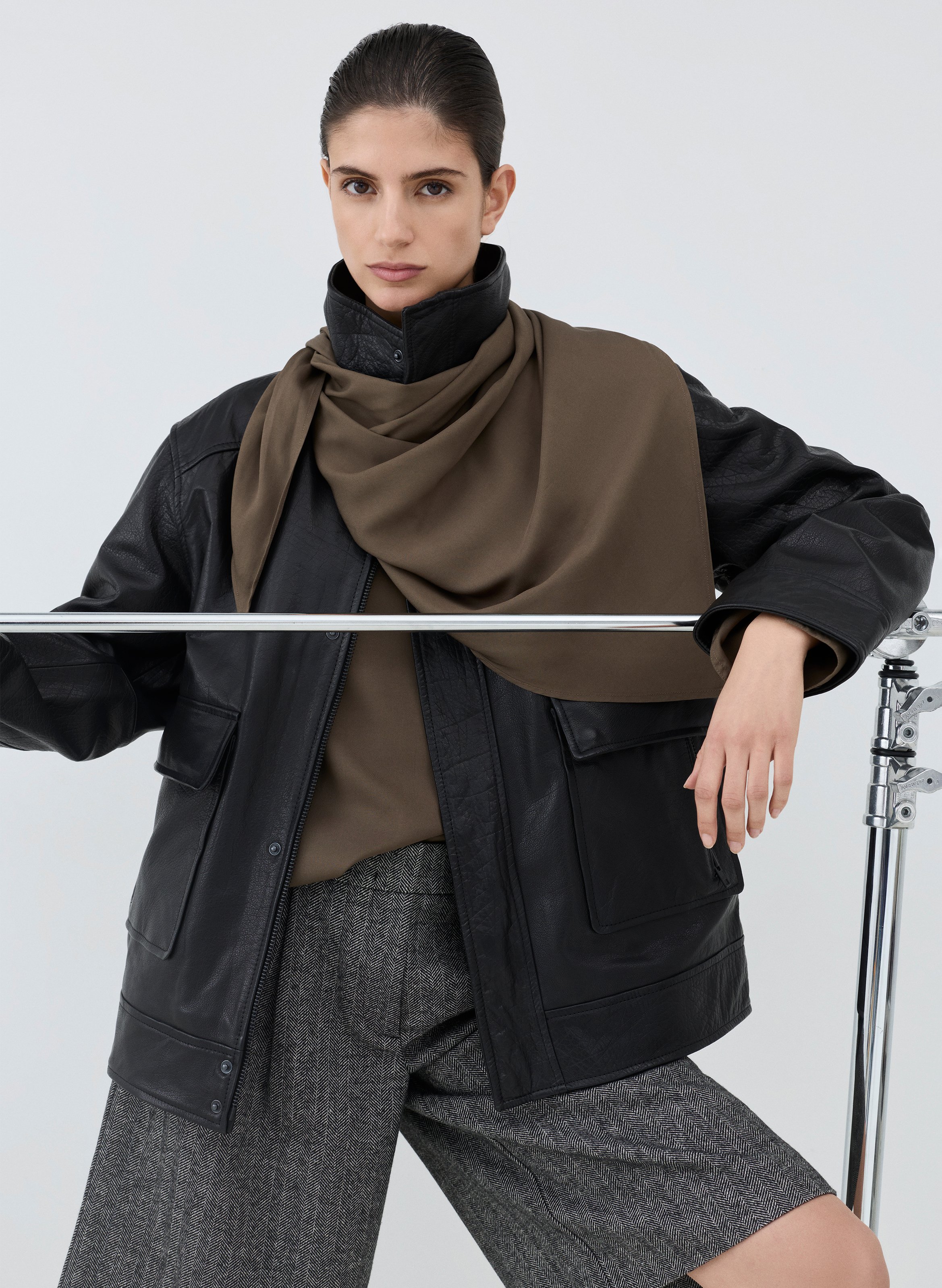 Blouson ample col montant en cuir ROUGE EDIT Gris