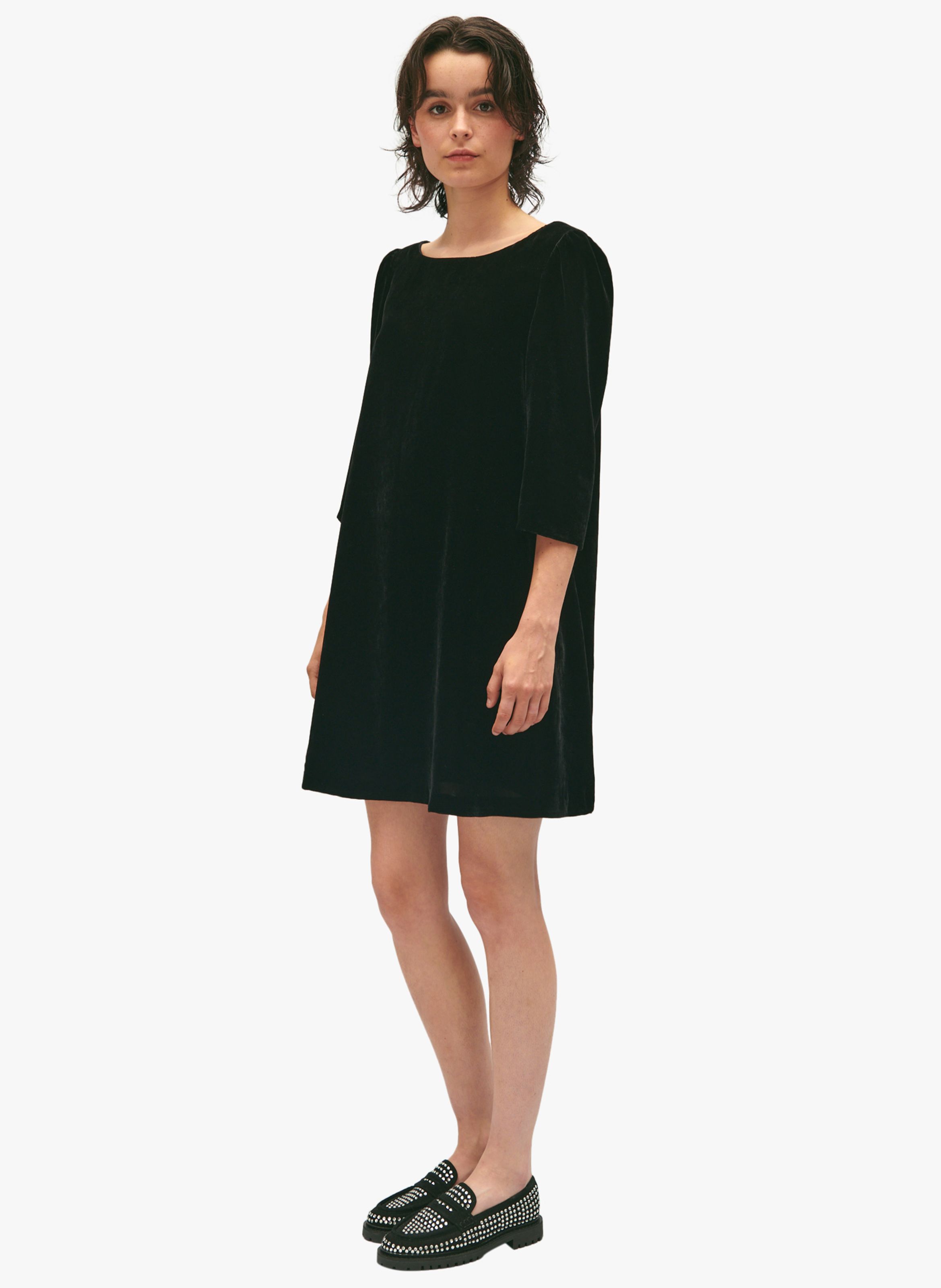 Black Short round neck velvet dress