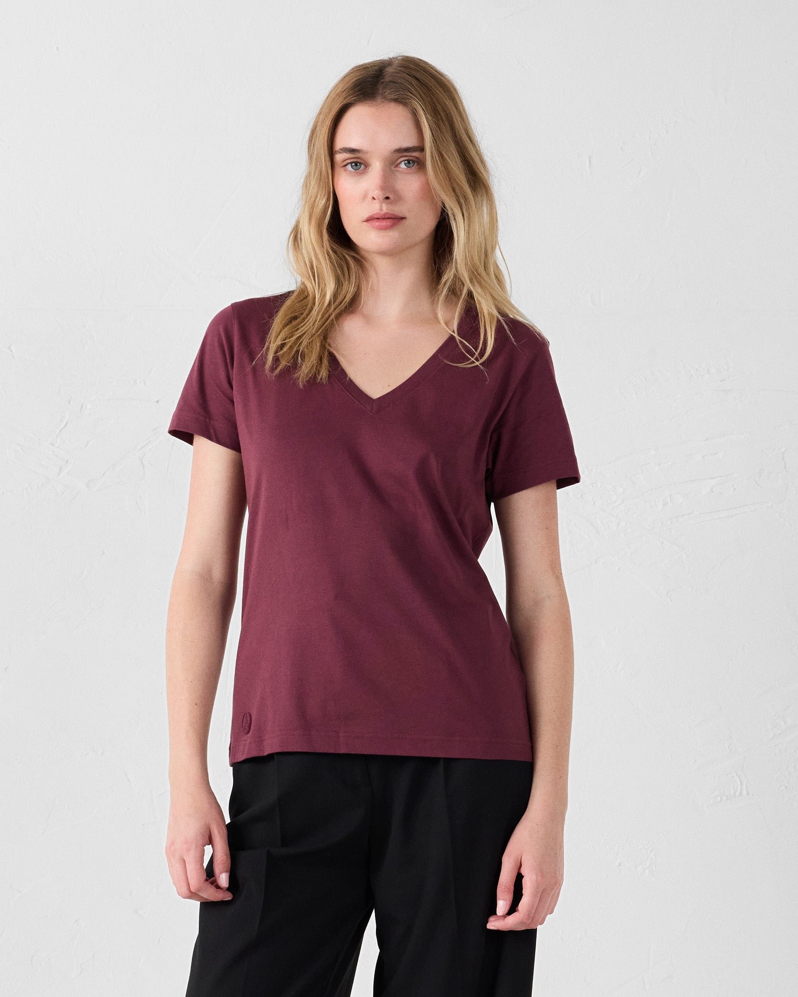 V-neck soft t-shirt JOTT Pink