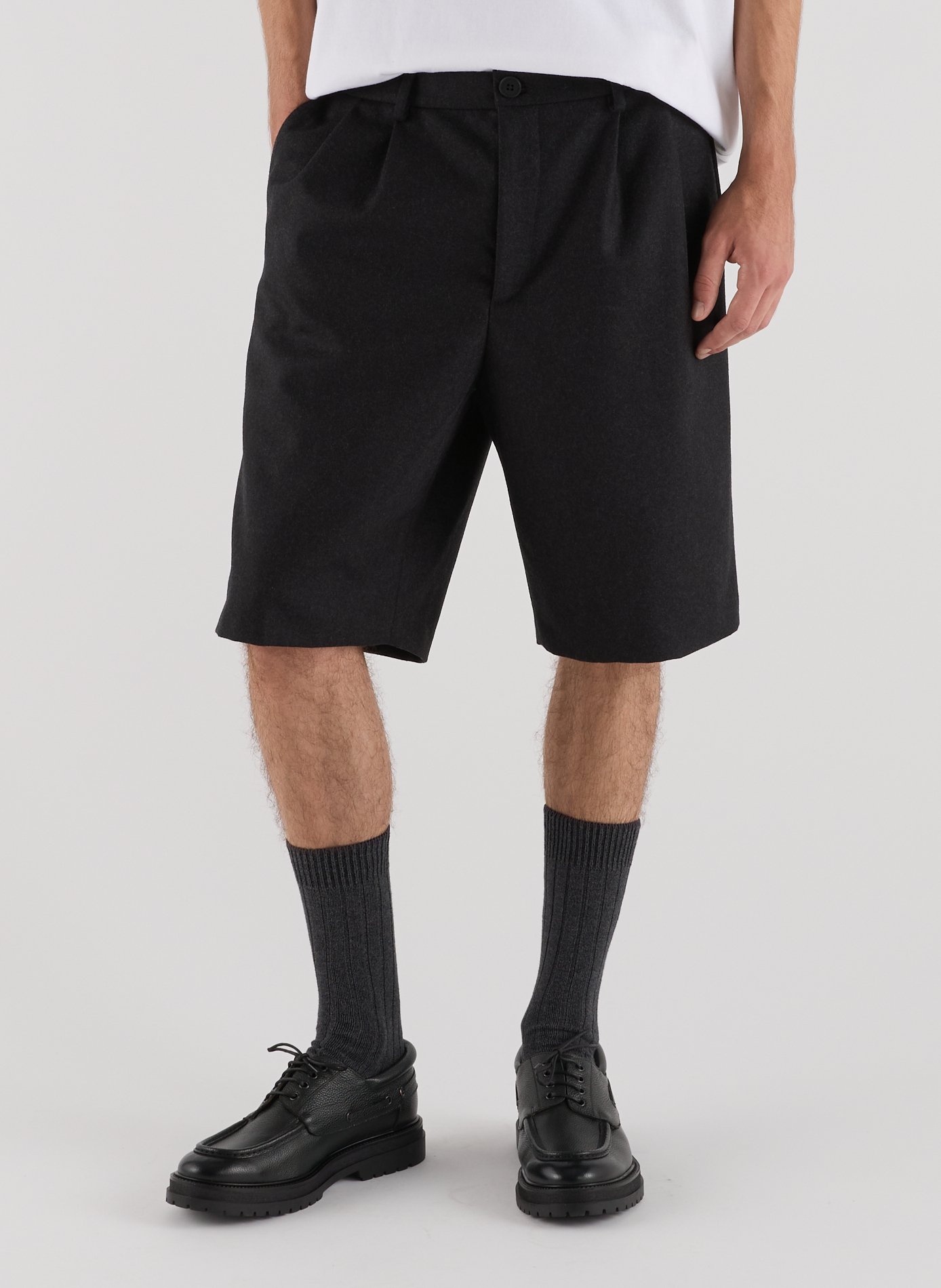 Straight wool Bermuda shorts SAISON 1865 Grey