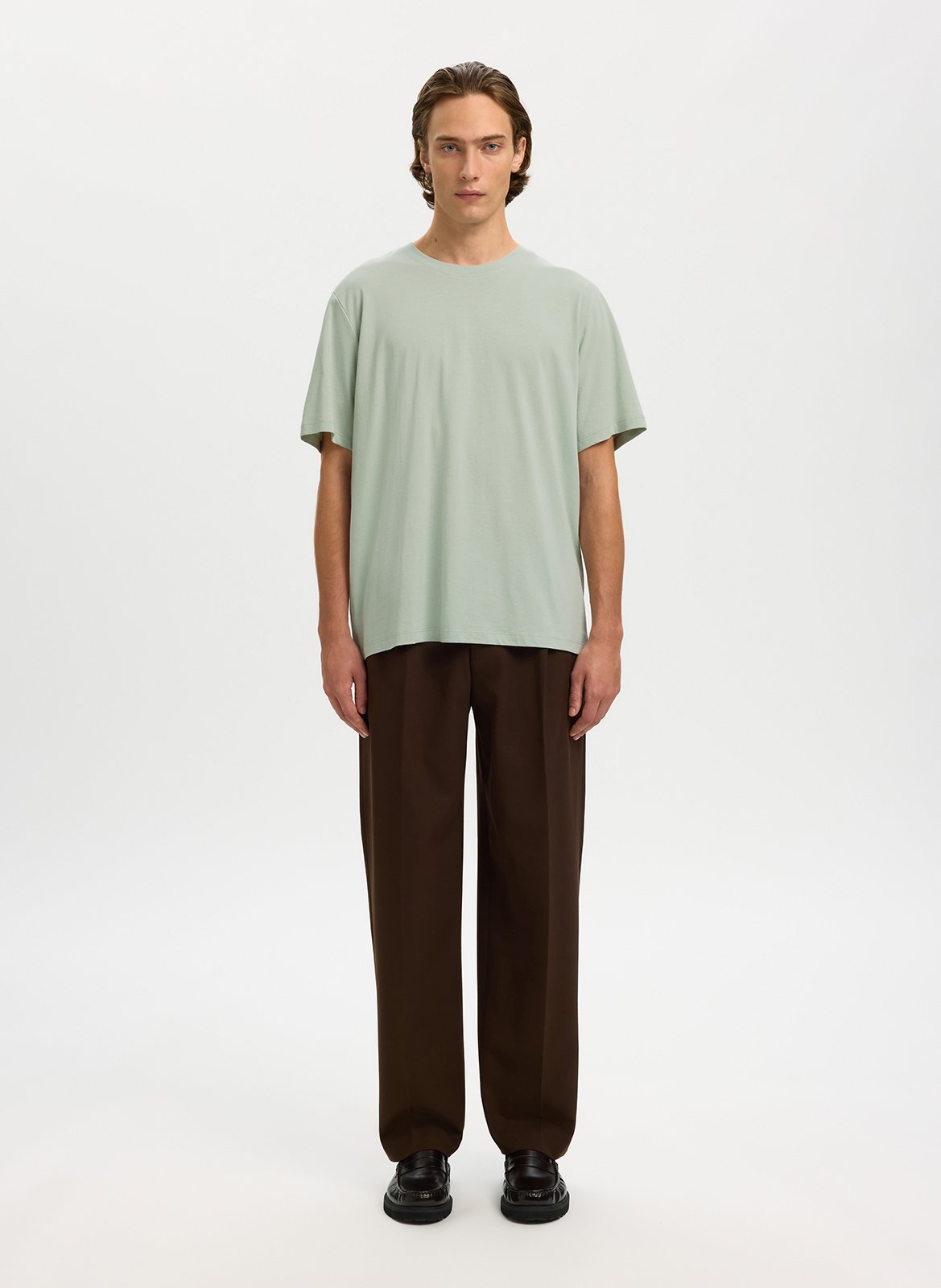 Gerade geschnittenes Rundhals-T-Shirt aus Baumwolle SELECTED Grun