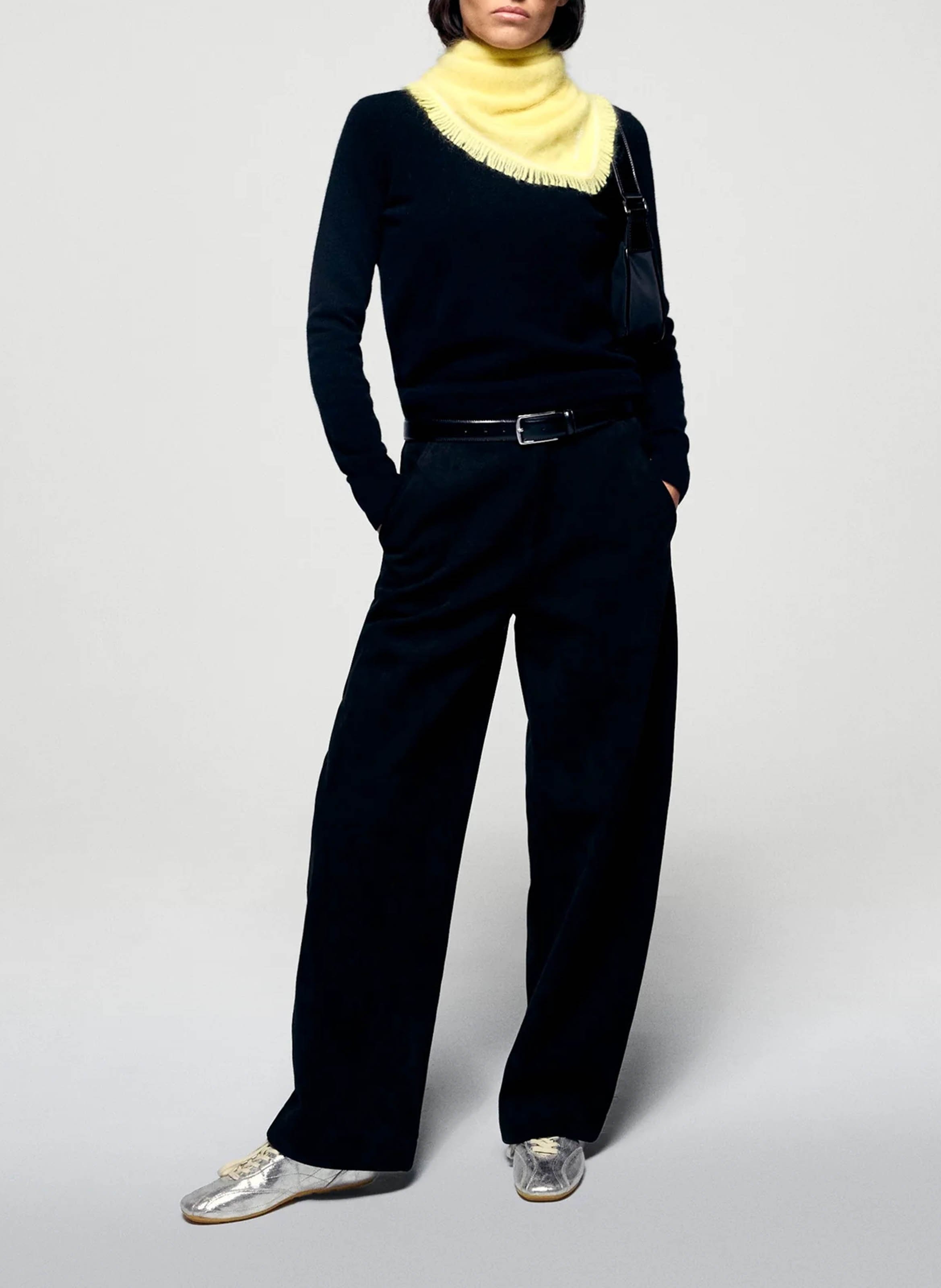 Straight cotton sweater with round neck FROM FUTURE Black