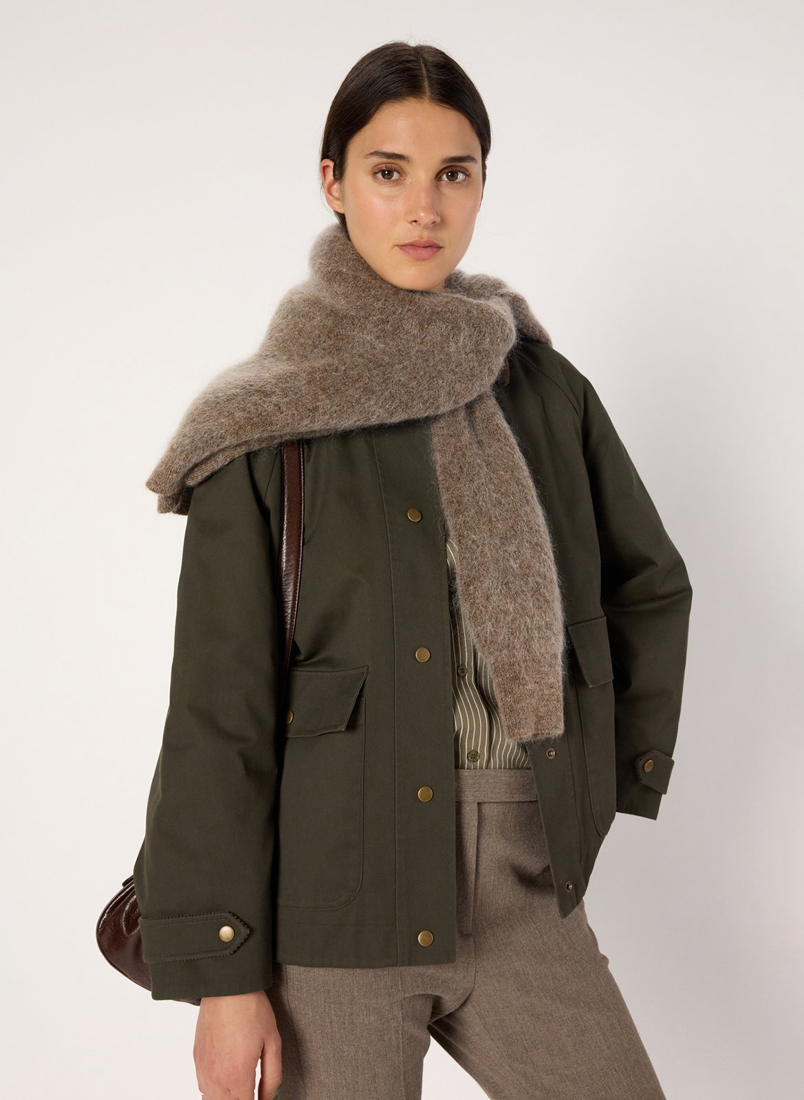 Rechte jas met klassieke kraag GERARD DAREL Kaki