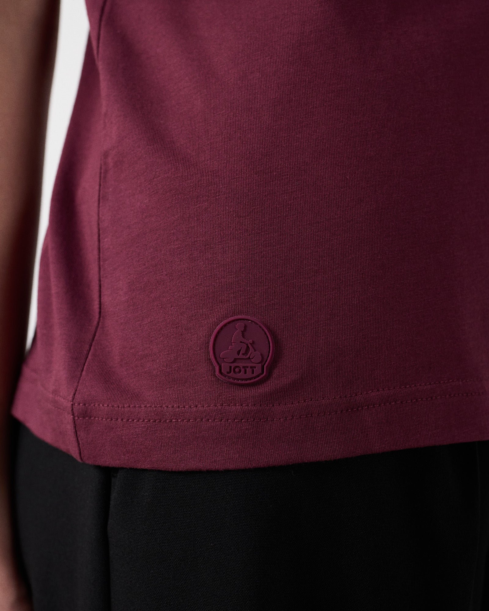 V-neck soft t-shirt JOTT Pink